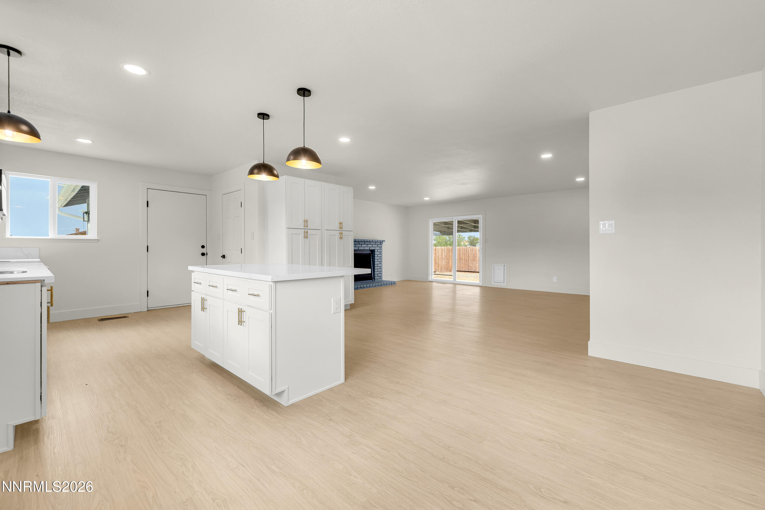 2240 Pawnee Way Property Photo 6