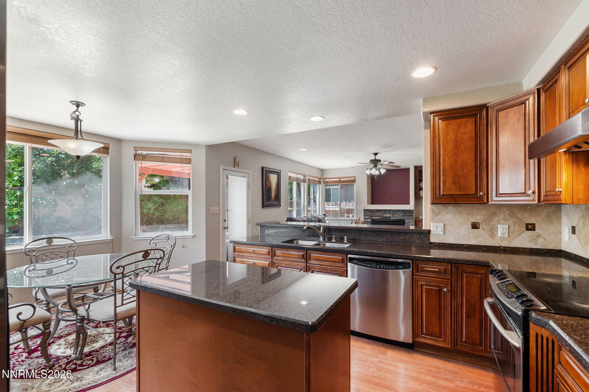 10063 Kentfield Place Property Photo 9