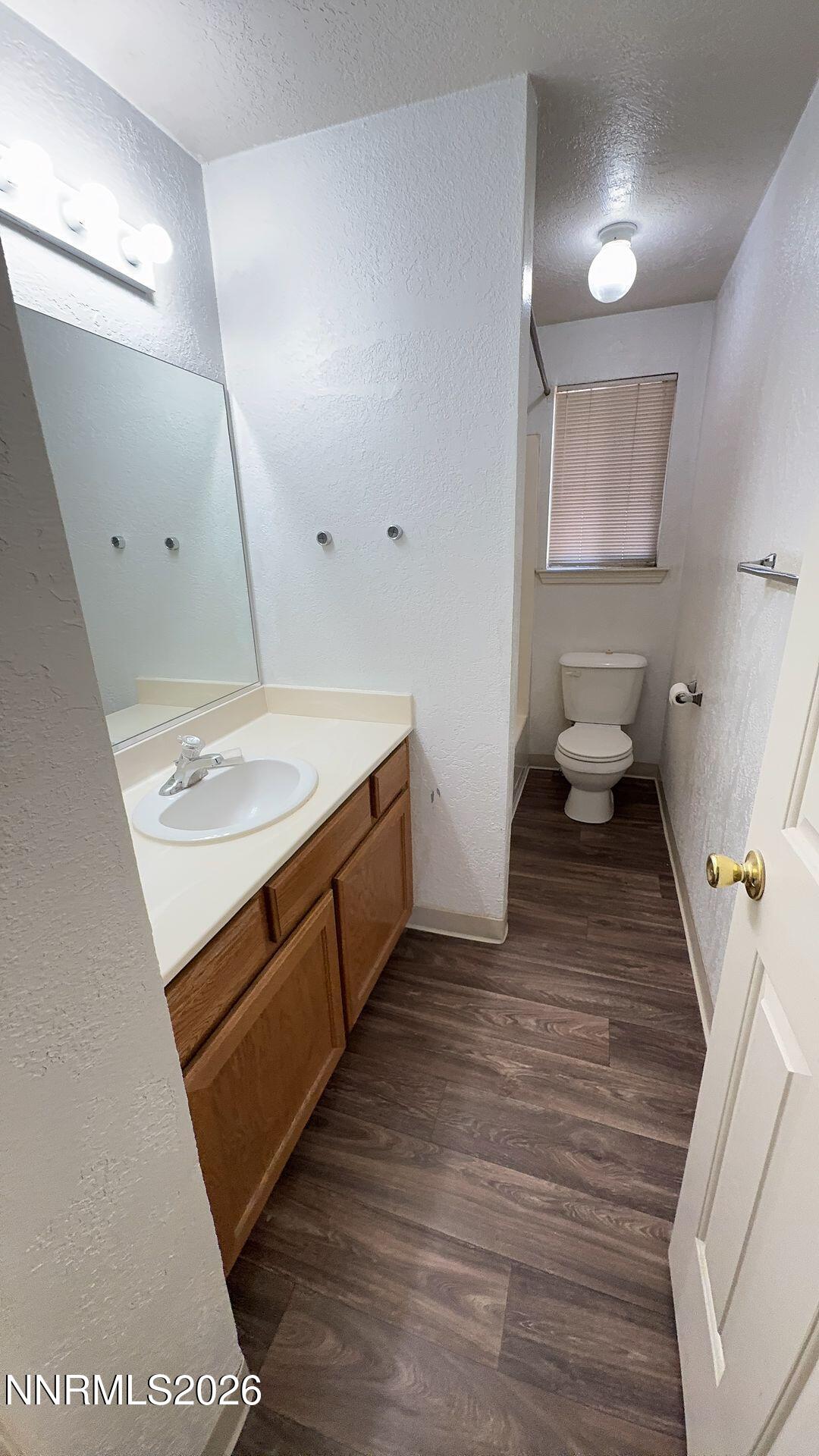 314 W 8th Street Property Photo 6
