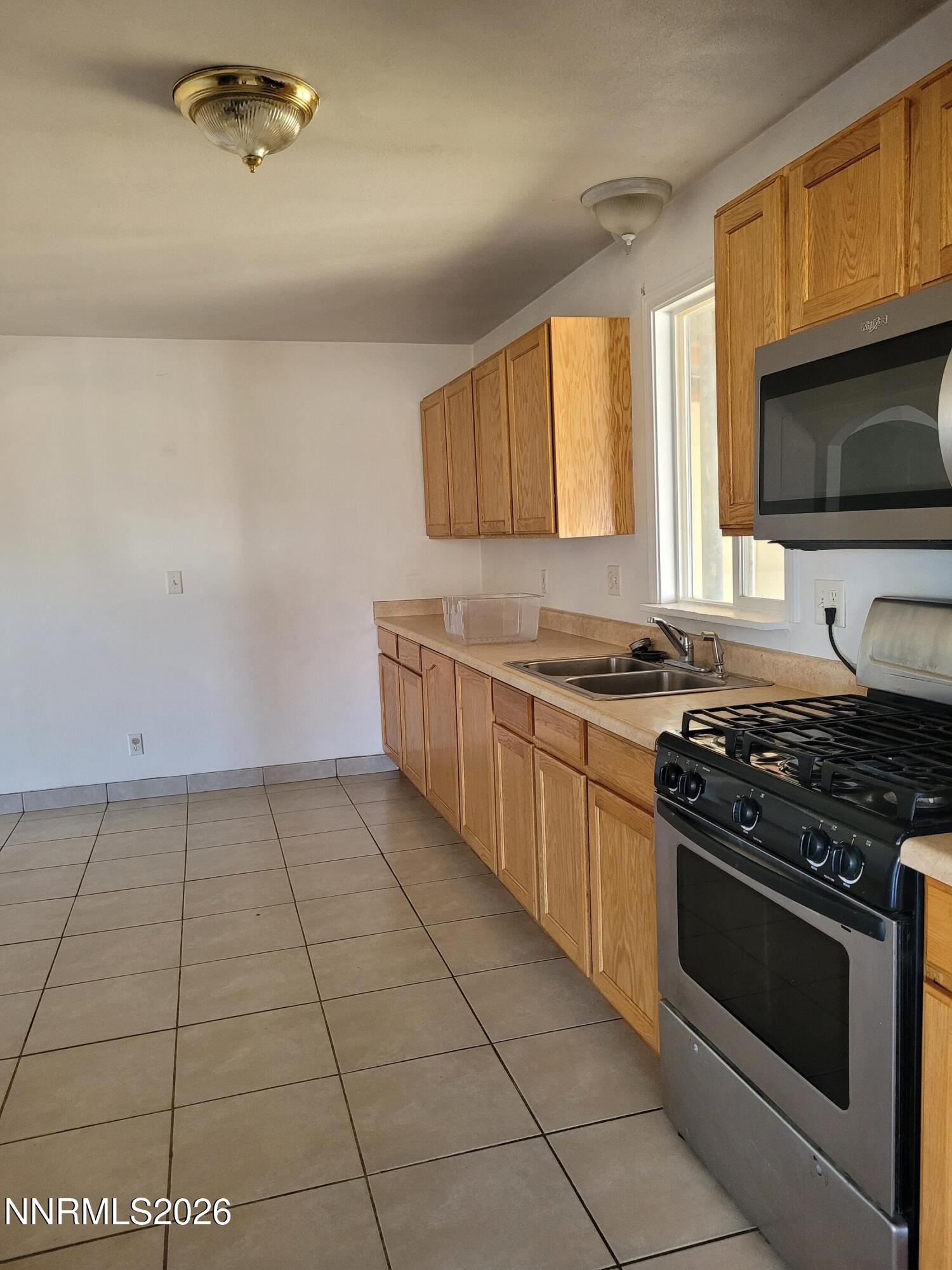 2615 Muddy Road Property Photo 4