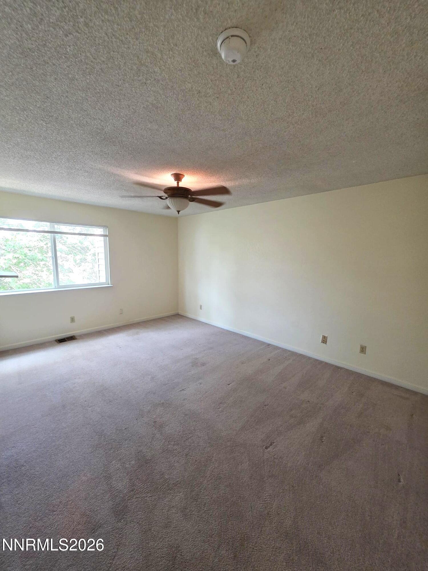 13914 Lear Boulevard Property Photo 10