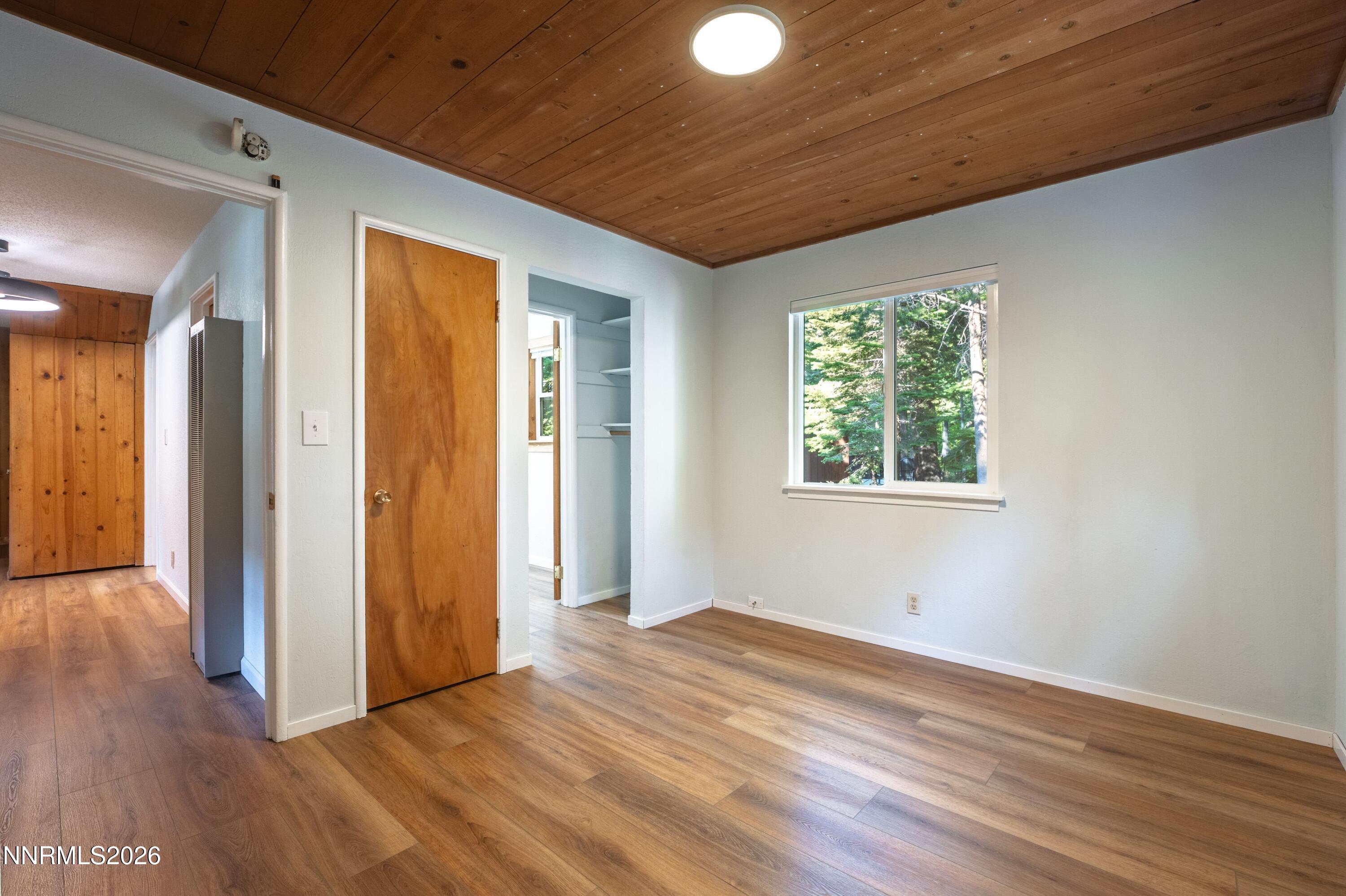 7075 Miami Court Property Photo 13