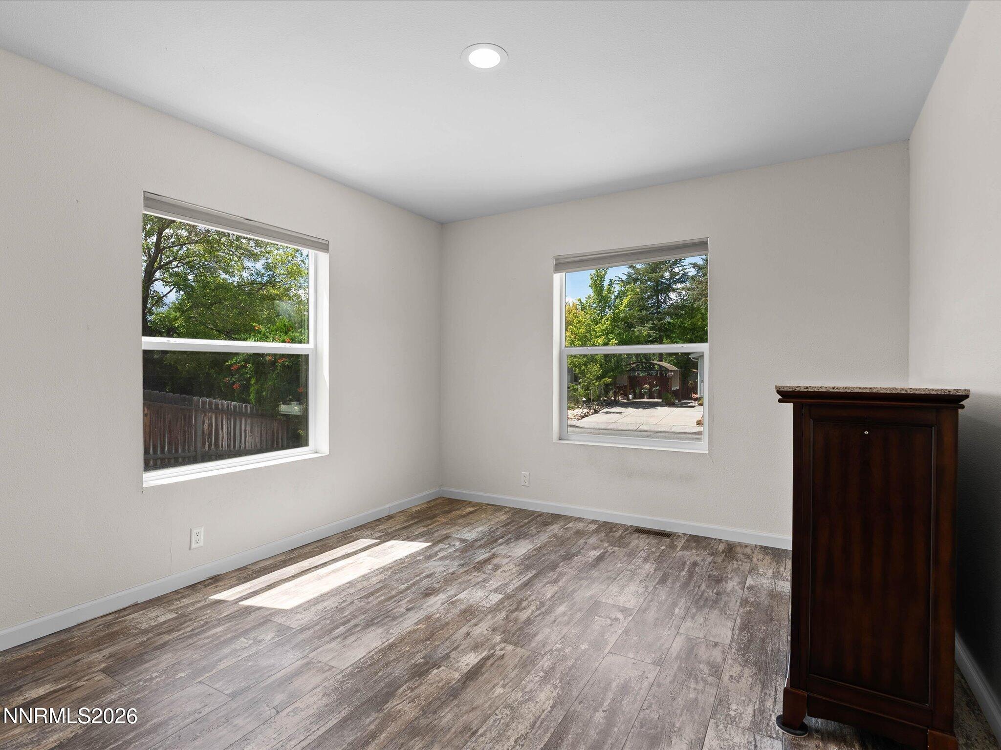 1215 Fleetwood Avenue Property Photo 8