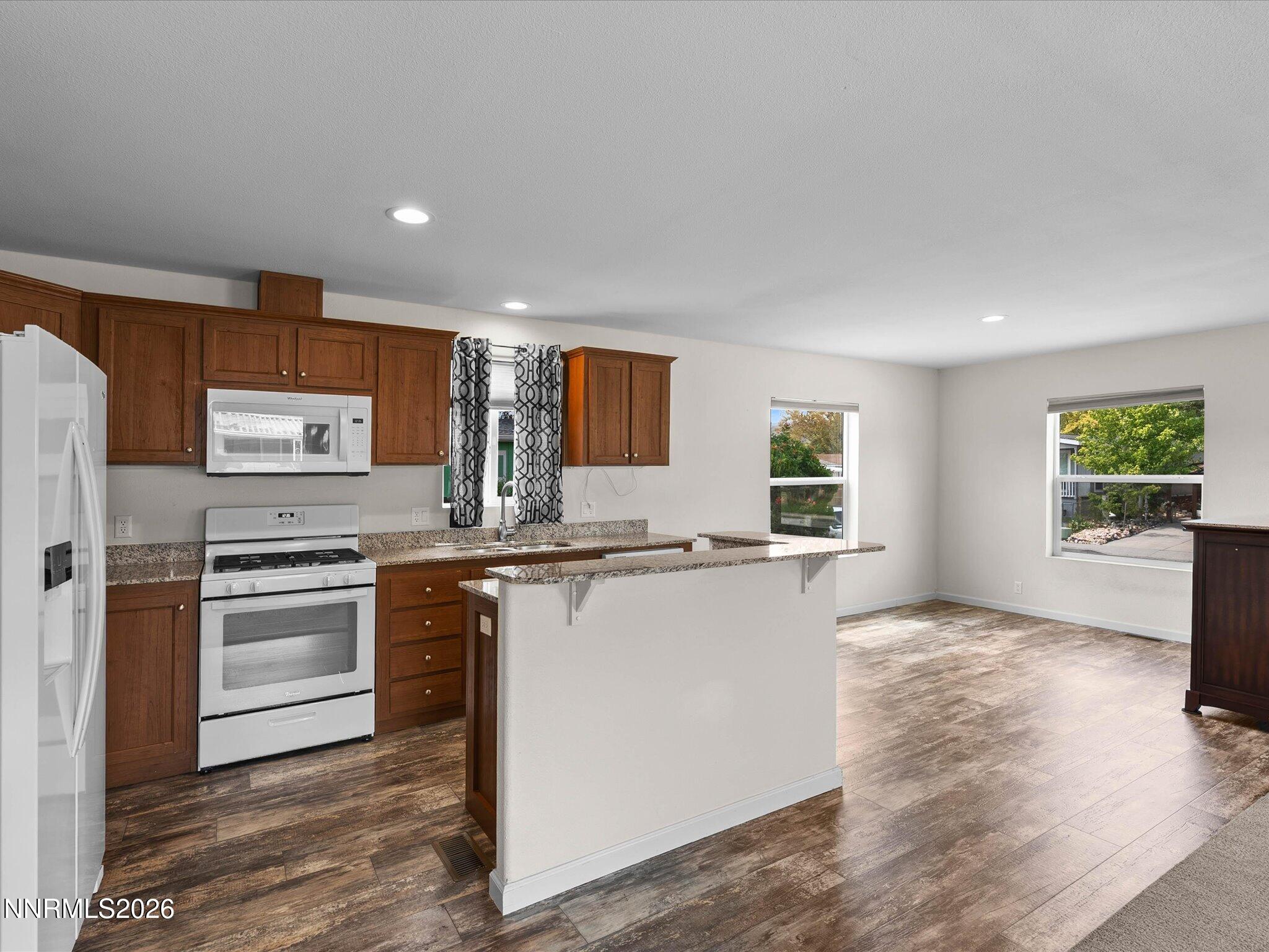 1215 Fleetwood Avenue Property Photo 14