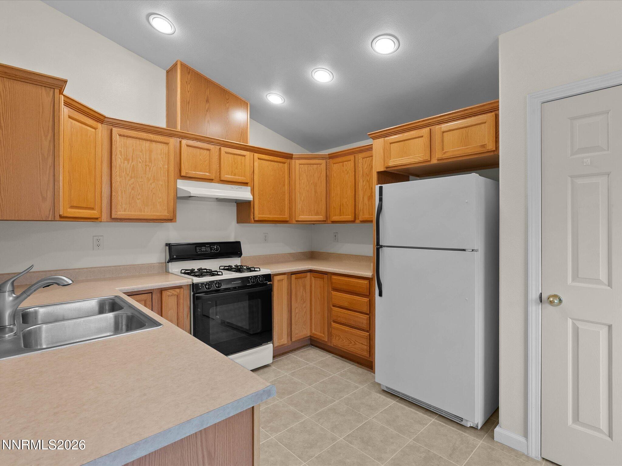 1359 Petar Drive Property Photo 10