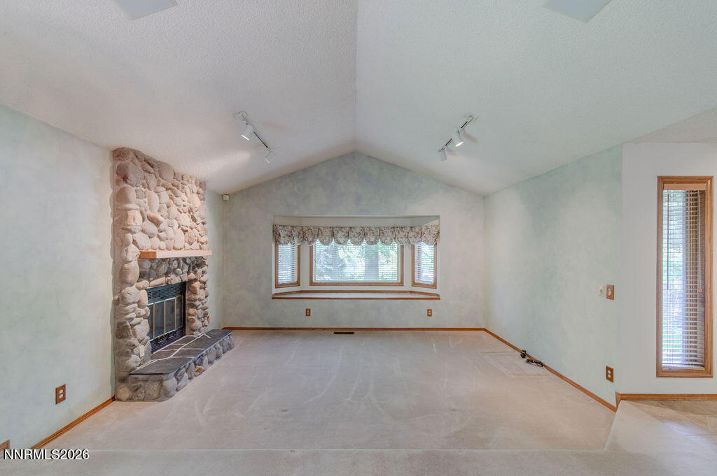 195 Hansen Drive Property Photo 12