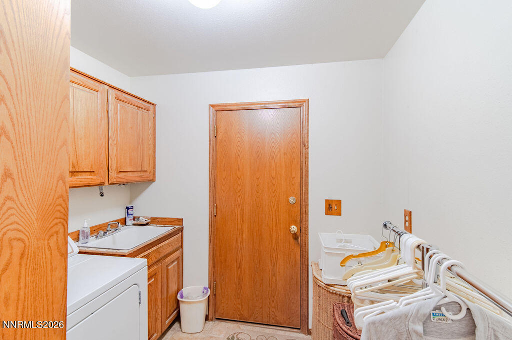 195 Hansen Drive Property Photo 33