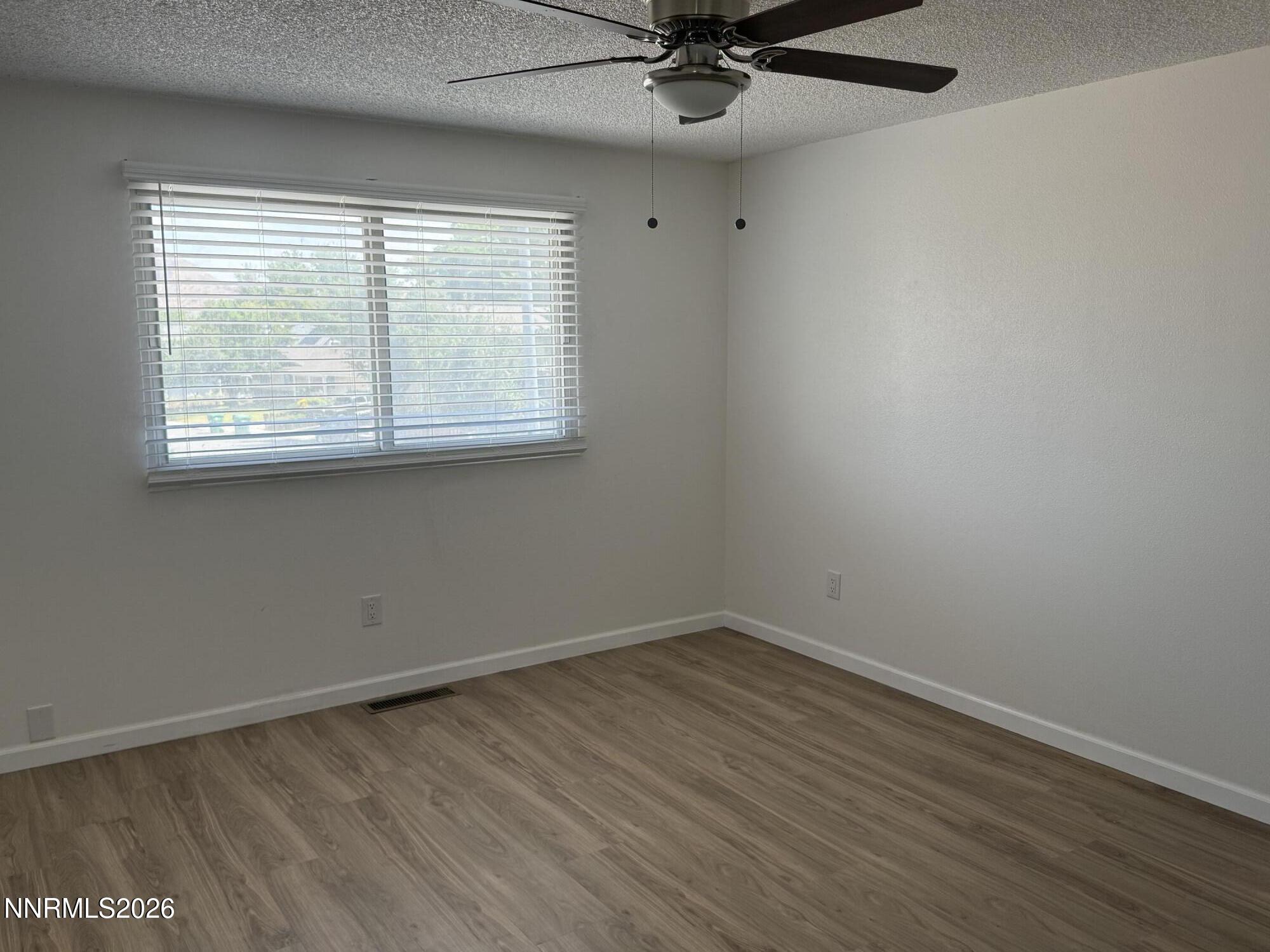 580 E Huffaker Lane Property Photo 10