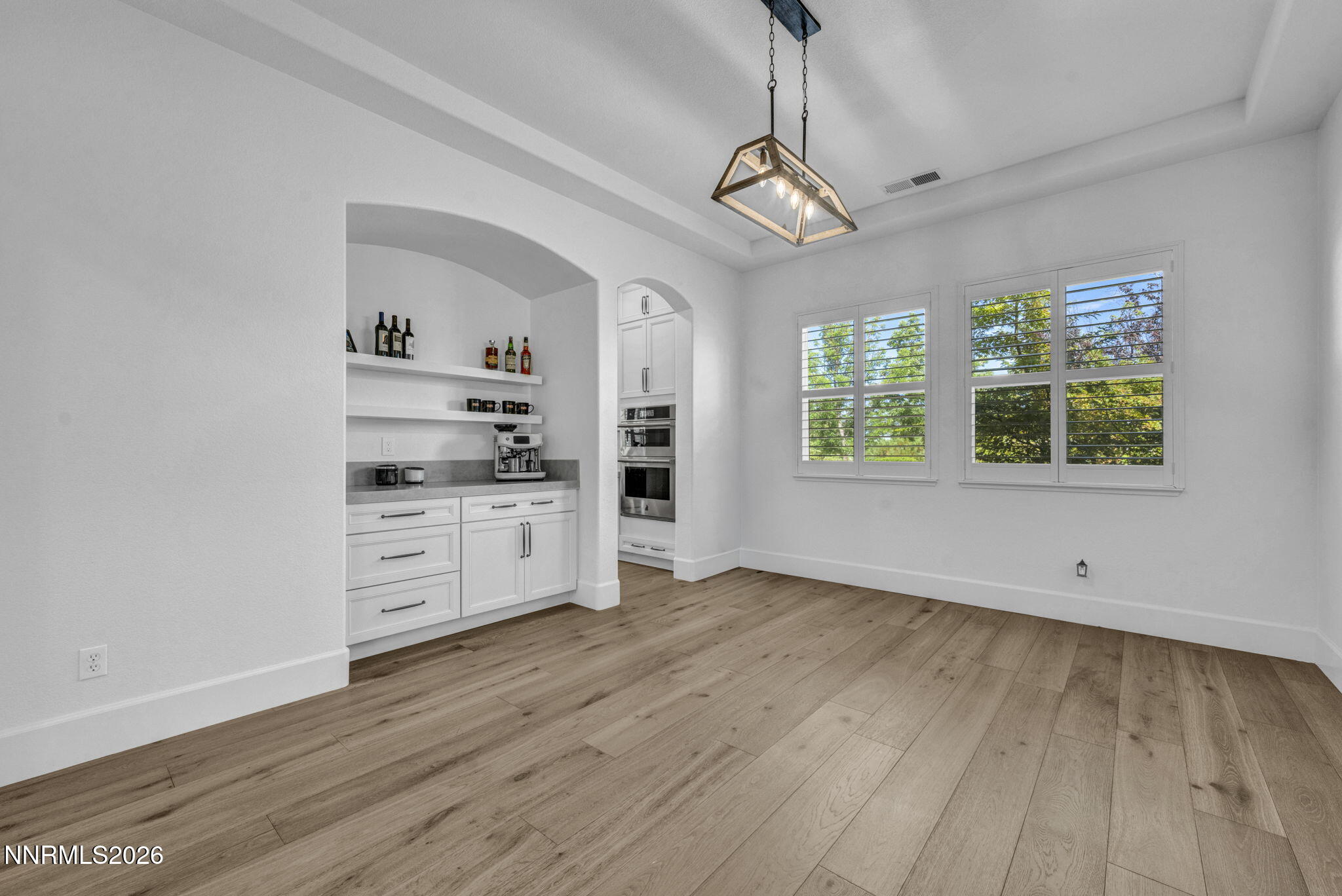 14725 Chateau Court Property Photo 11