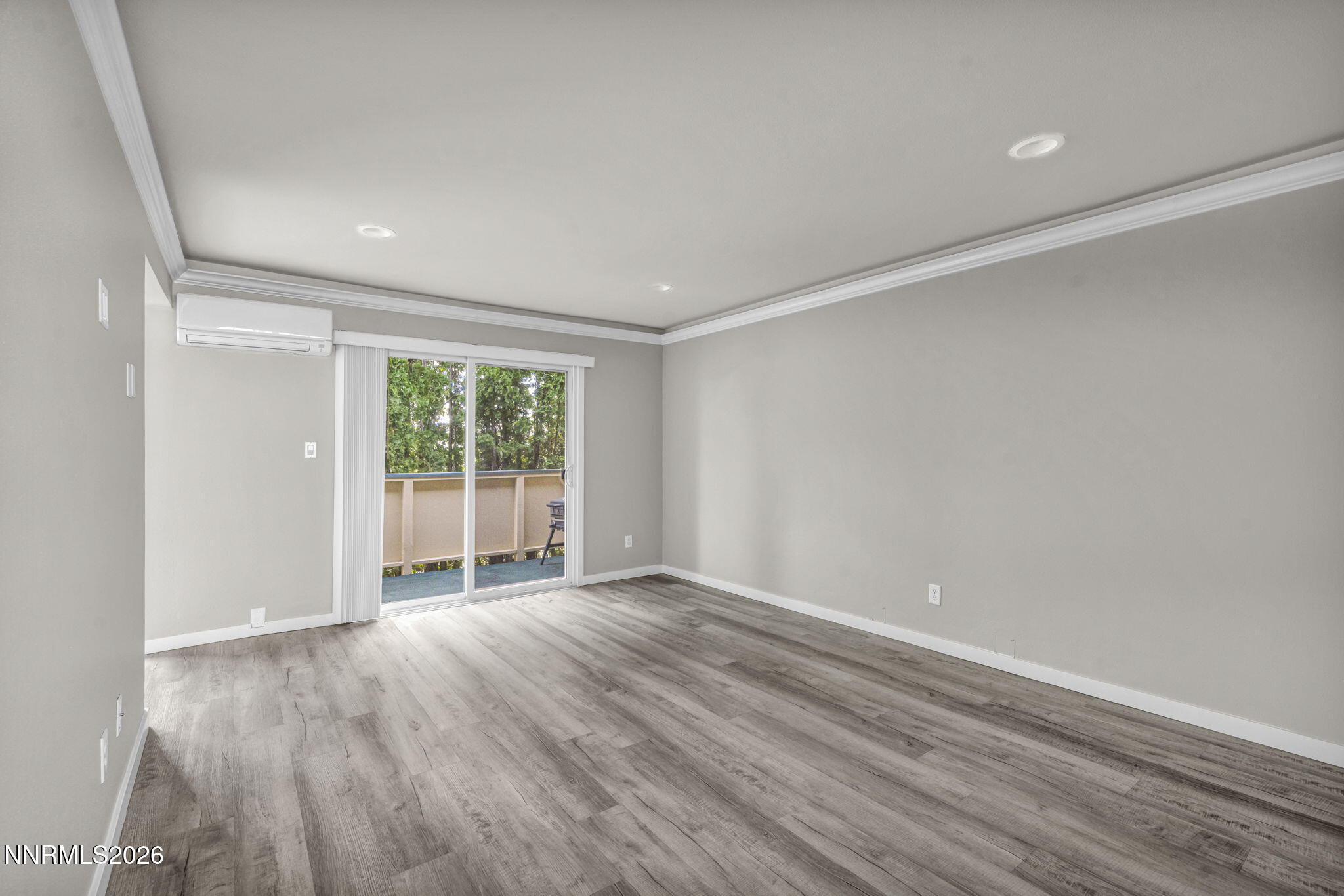3925 Clear Acre Lane Apt 190 Property Photo 3