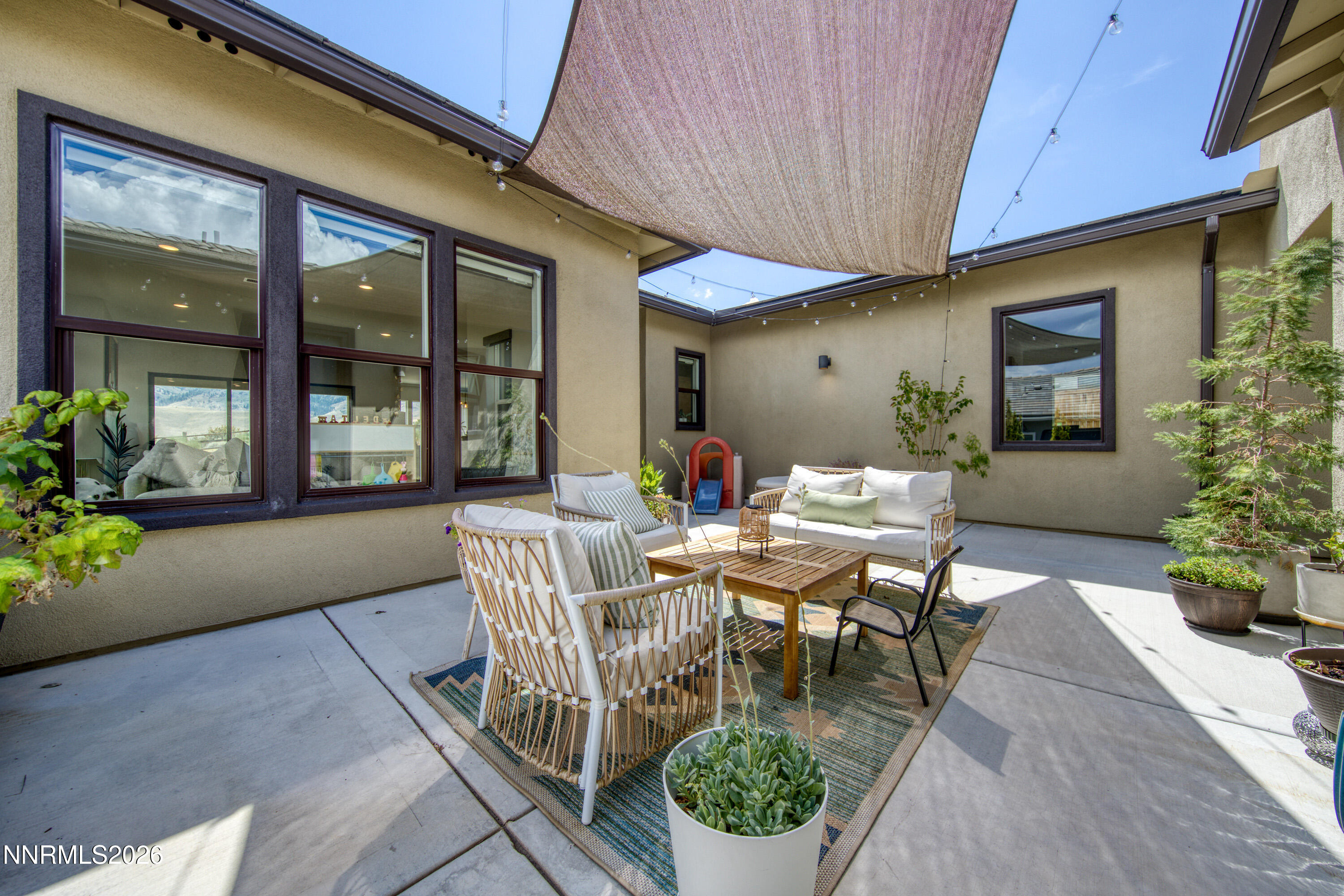 8718 Larkhaven Court Property Photo 4