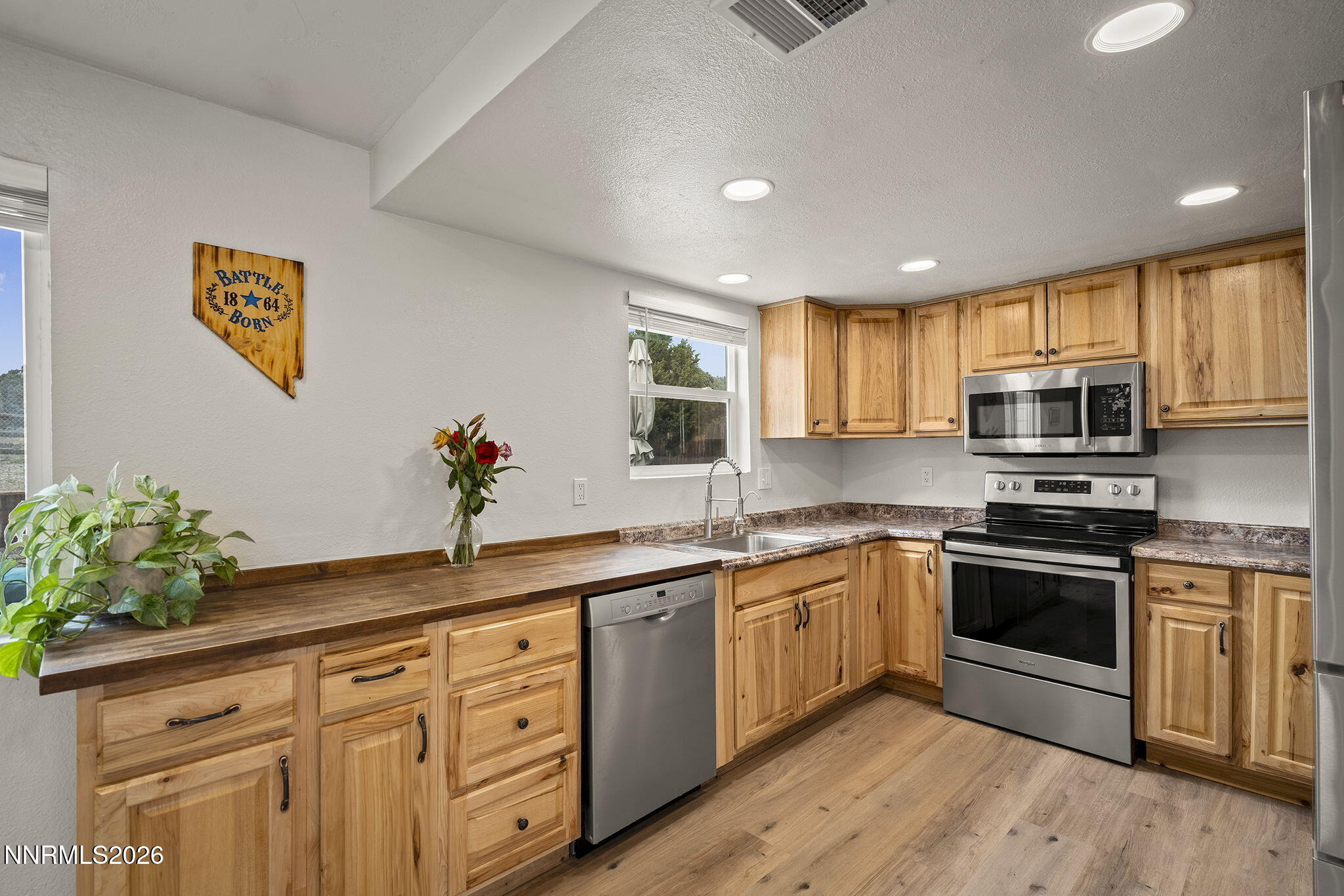 2424 Cartwright Road Property Photo 7