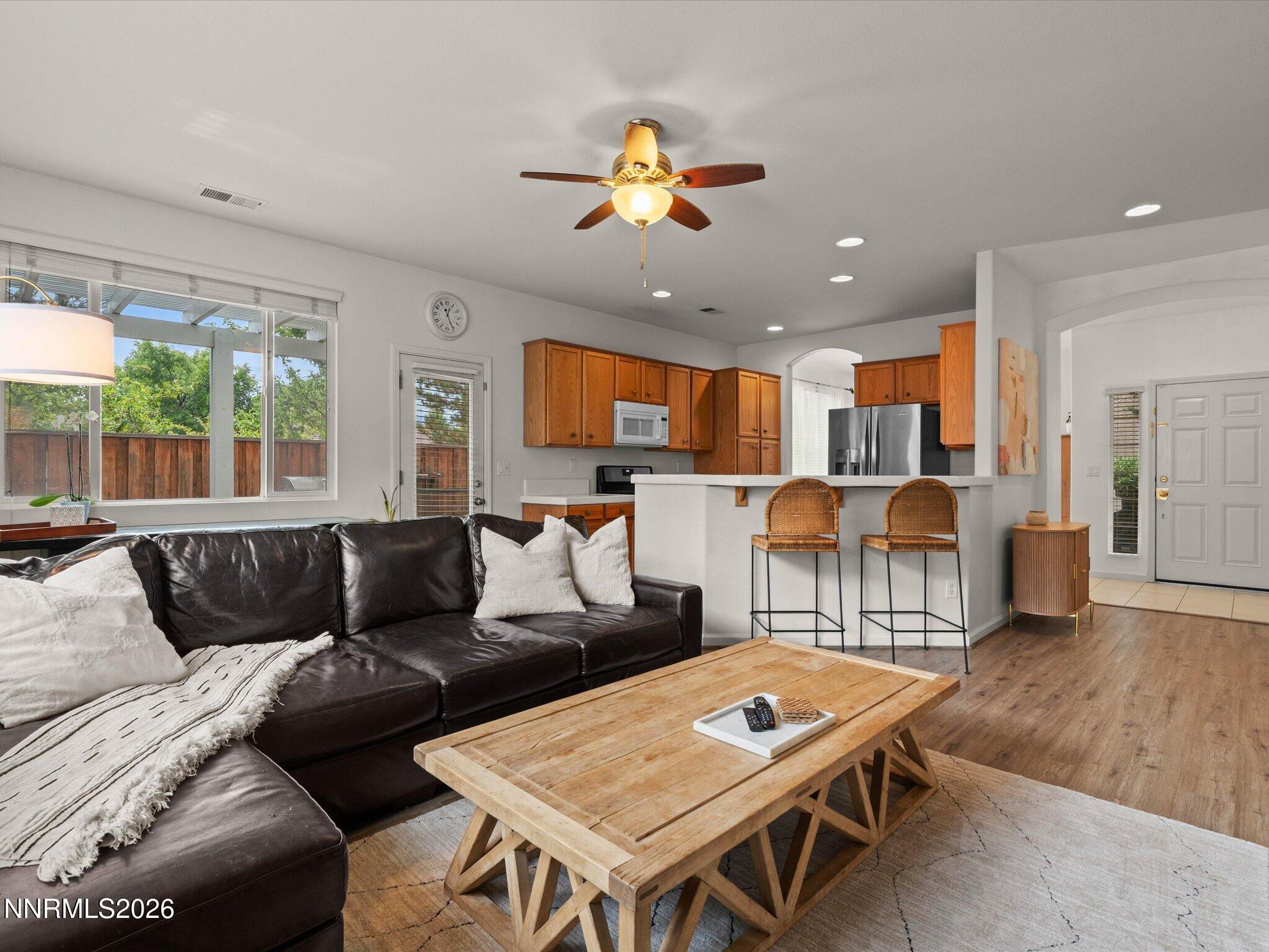 10465 Summershade Lane Property Photo 3