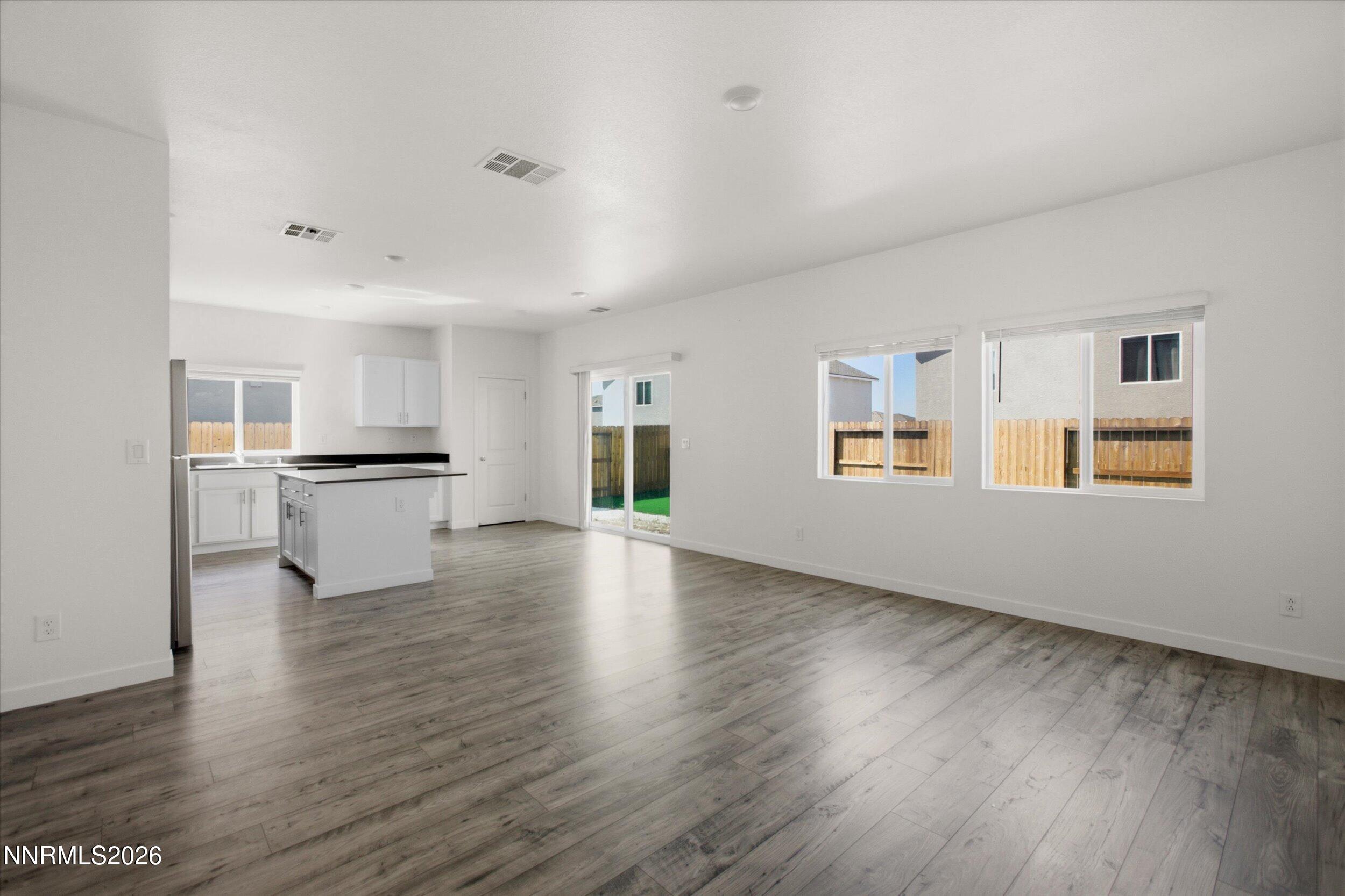 8939 Wolf Moon Drive Property Photo 8