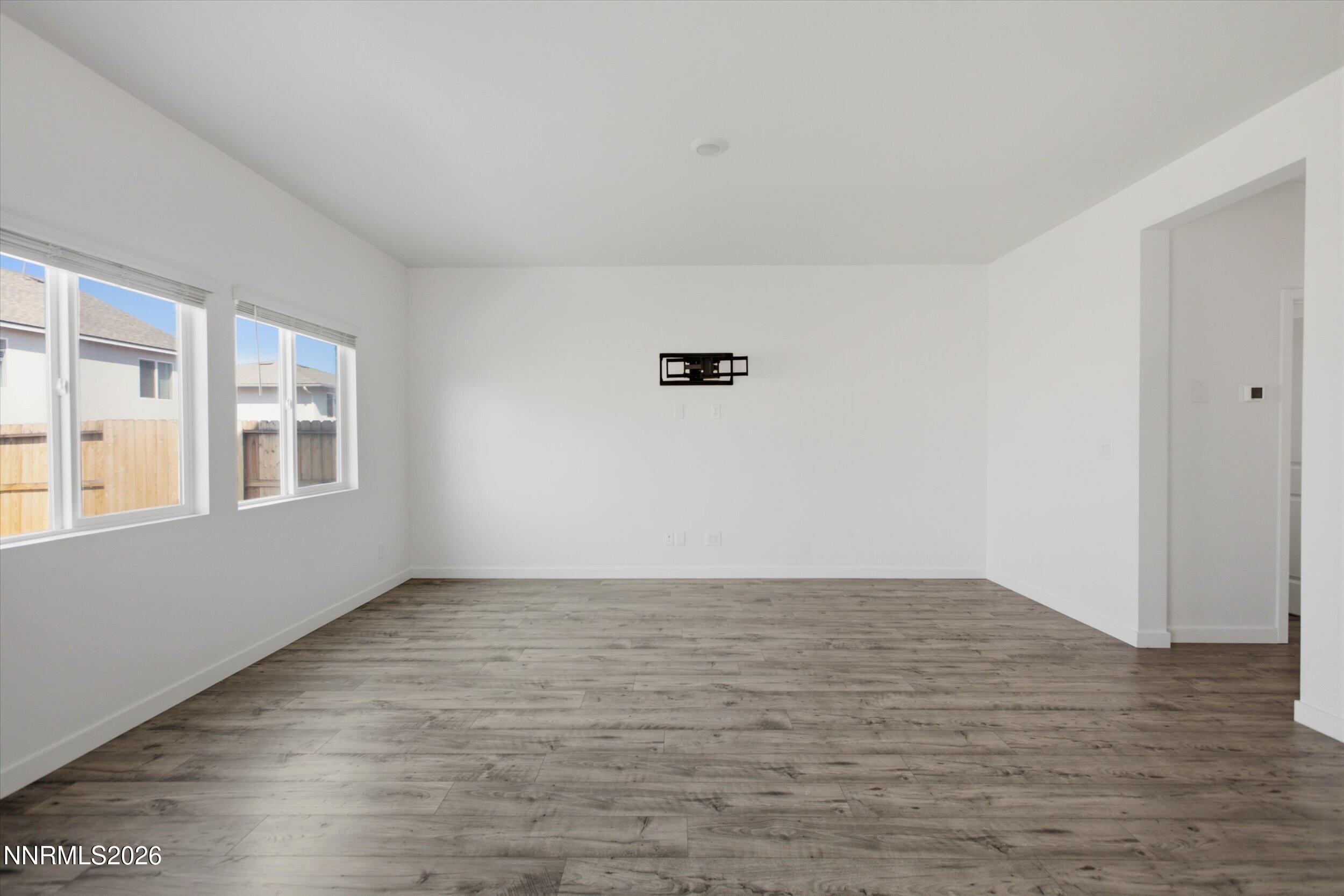 8939 Wolf Moon Drive Property Photo 10