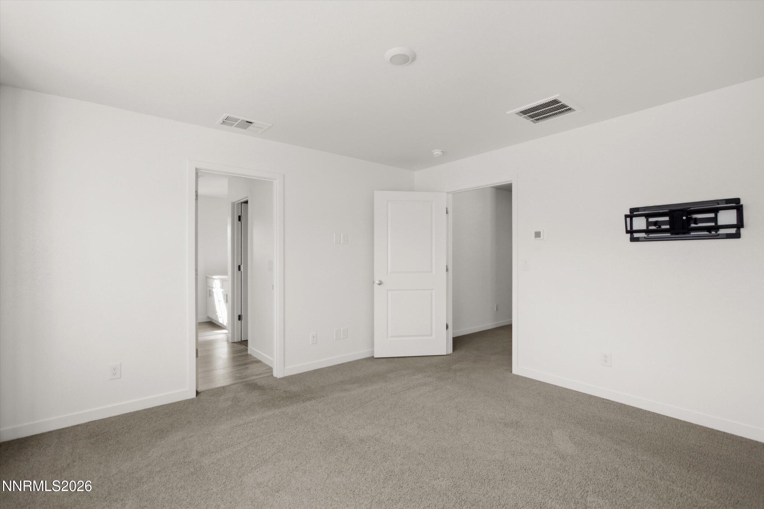 8939 Wolf Moon Drive Property Photo 17