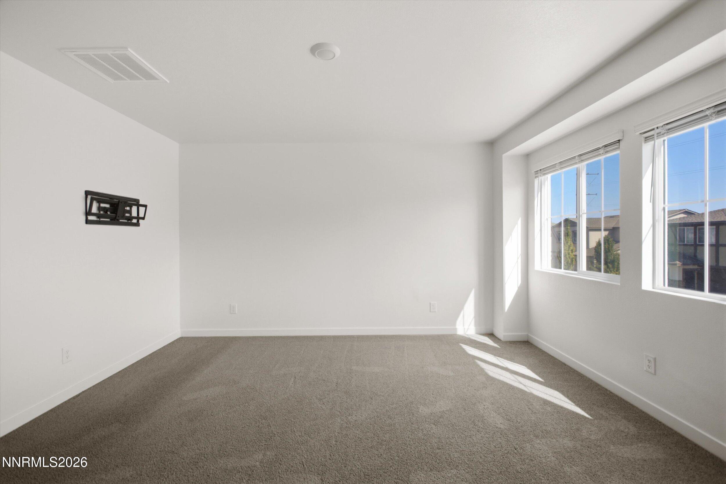 8939 Wolf Moon Drive Property Photo 19