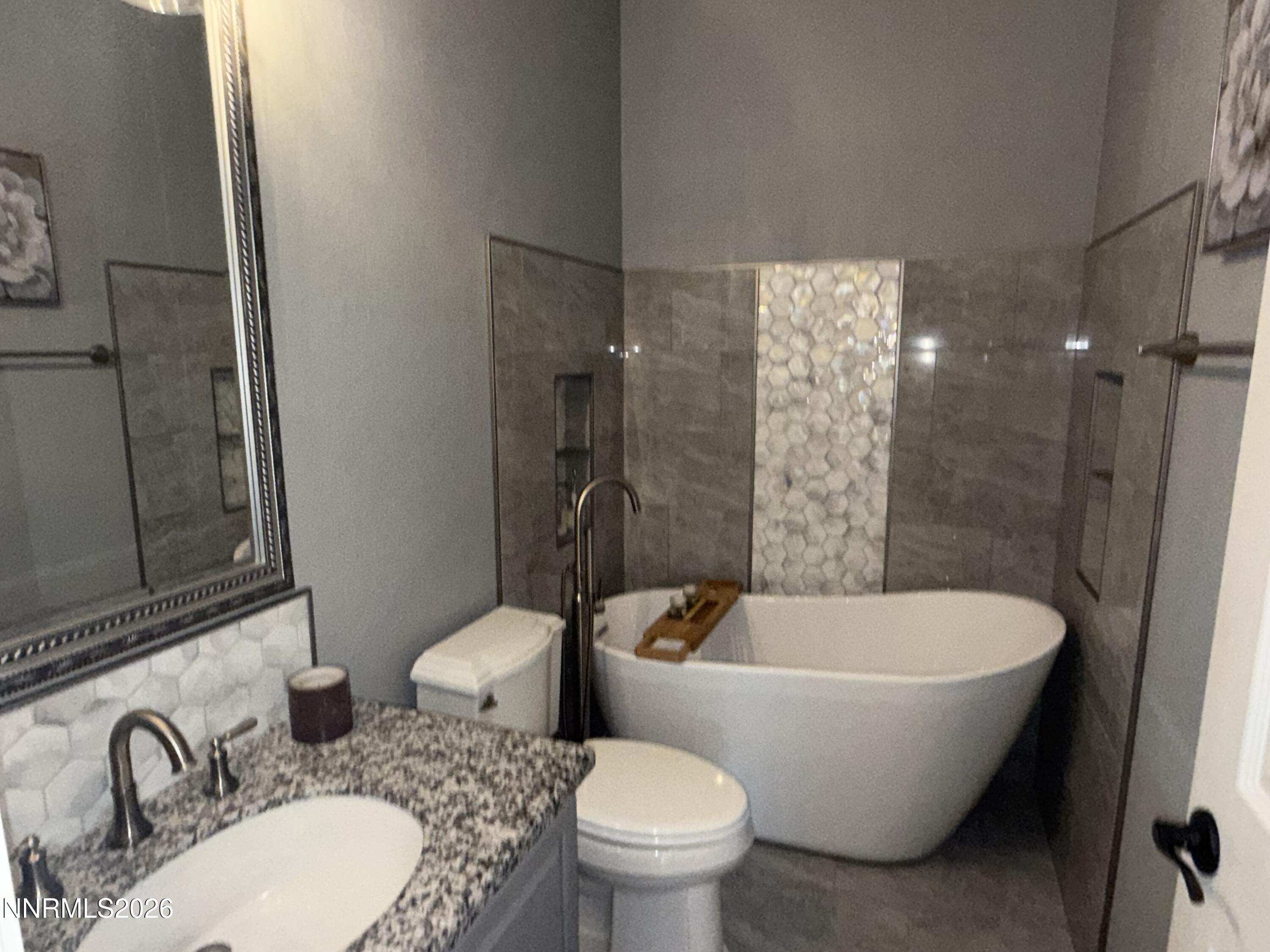 1661 Cosenza Drive Property Photo 8