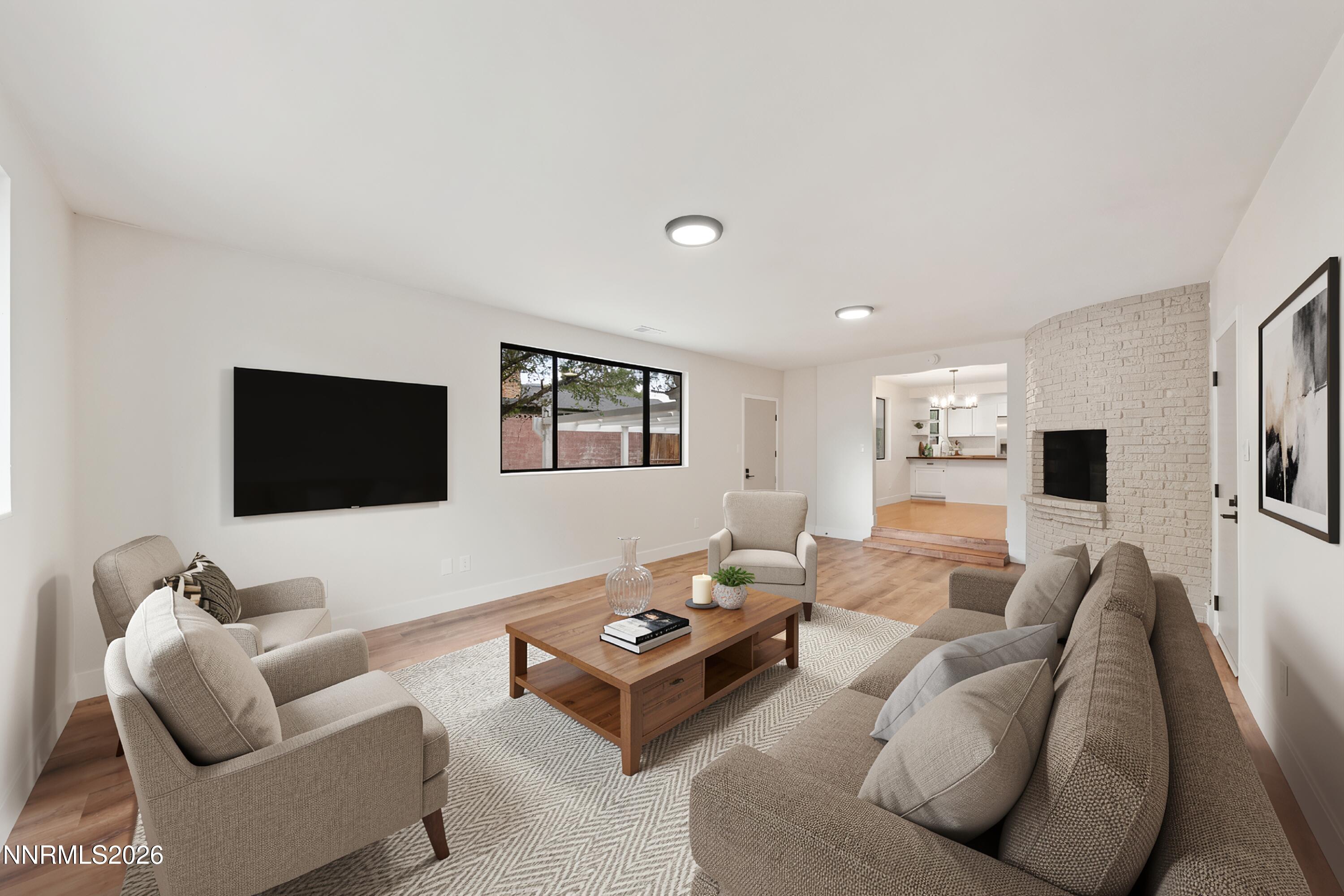 900 Coral Way Property Photo 4