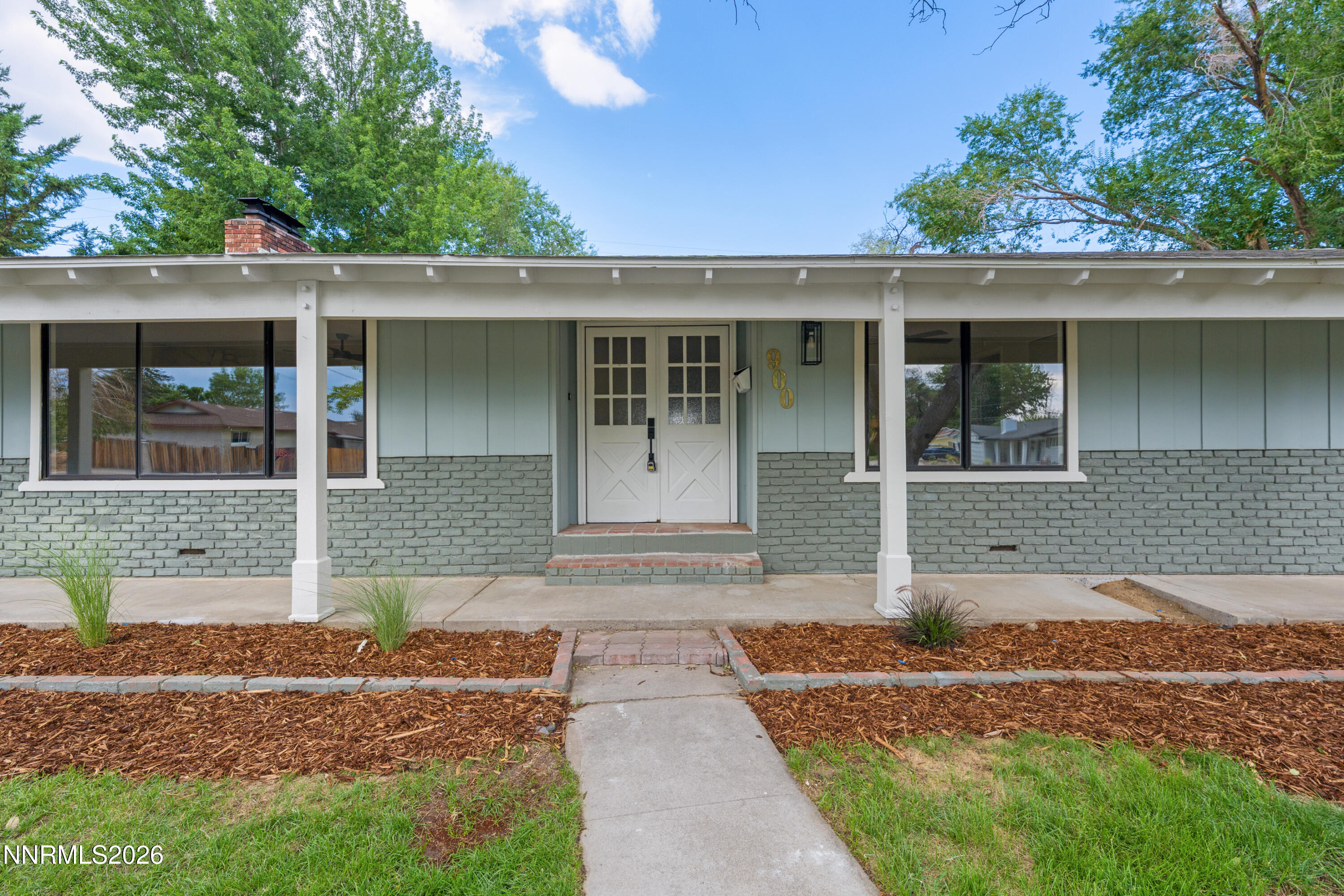 900 Coral Way Property Photo 6