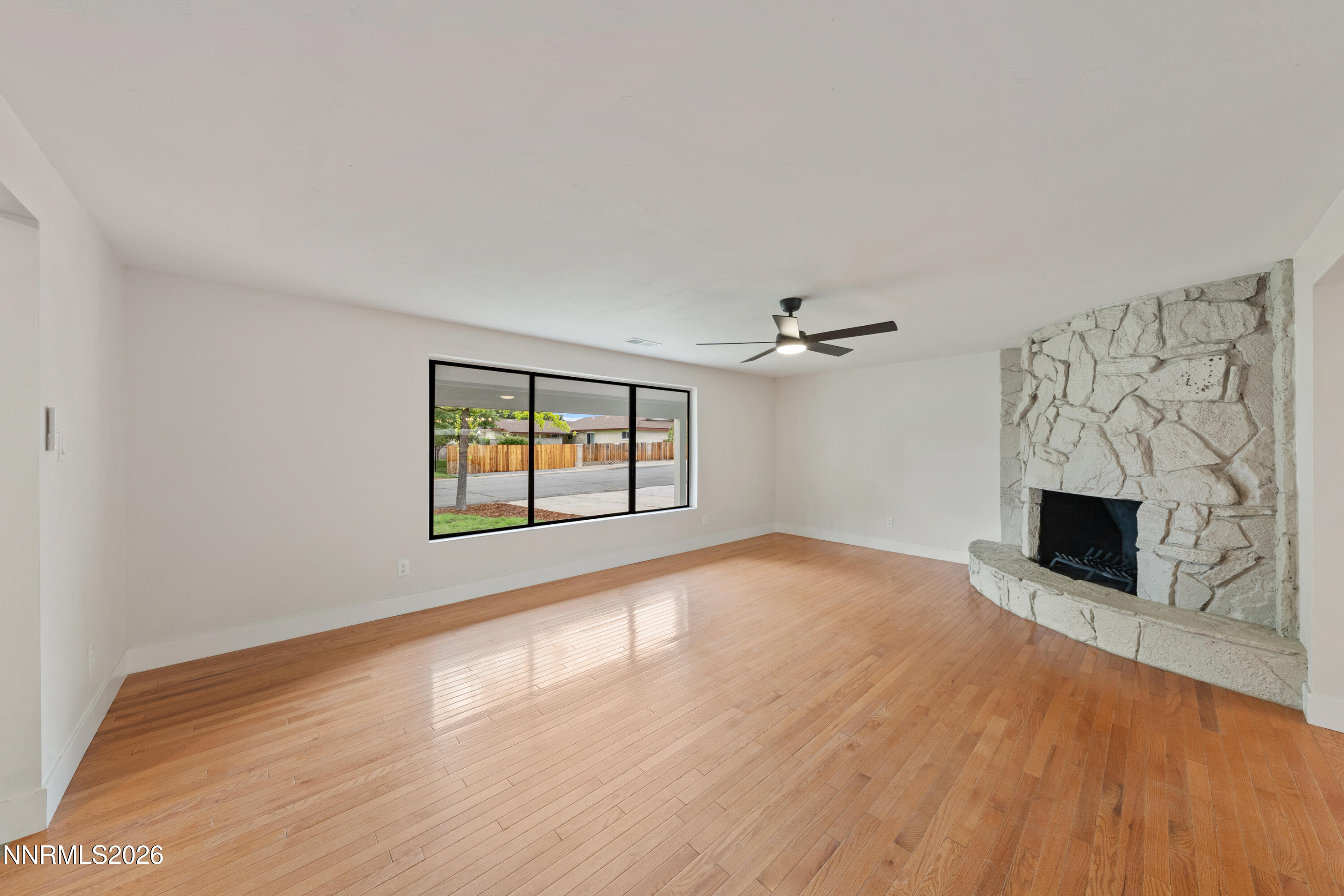 900 Coral Way Property Photo 8
