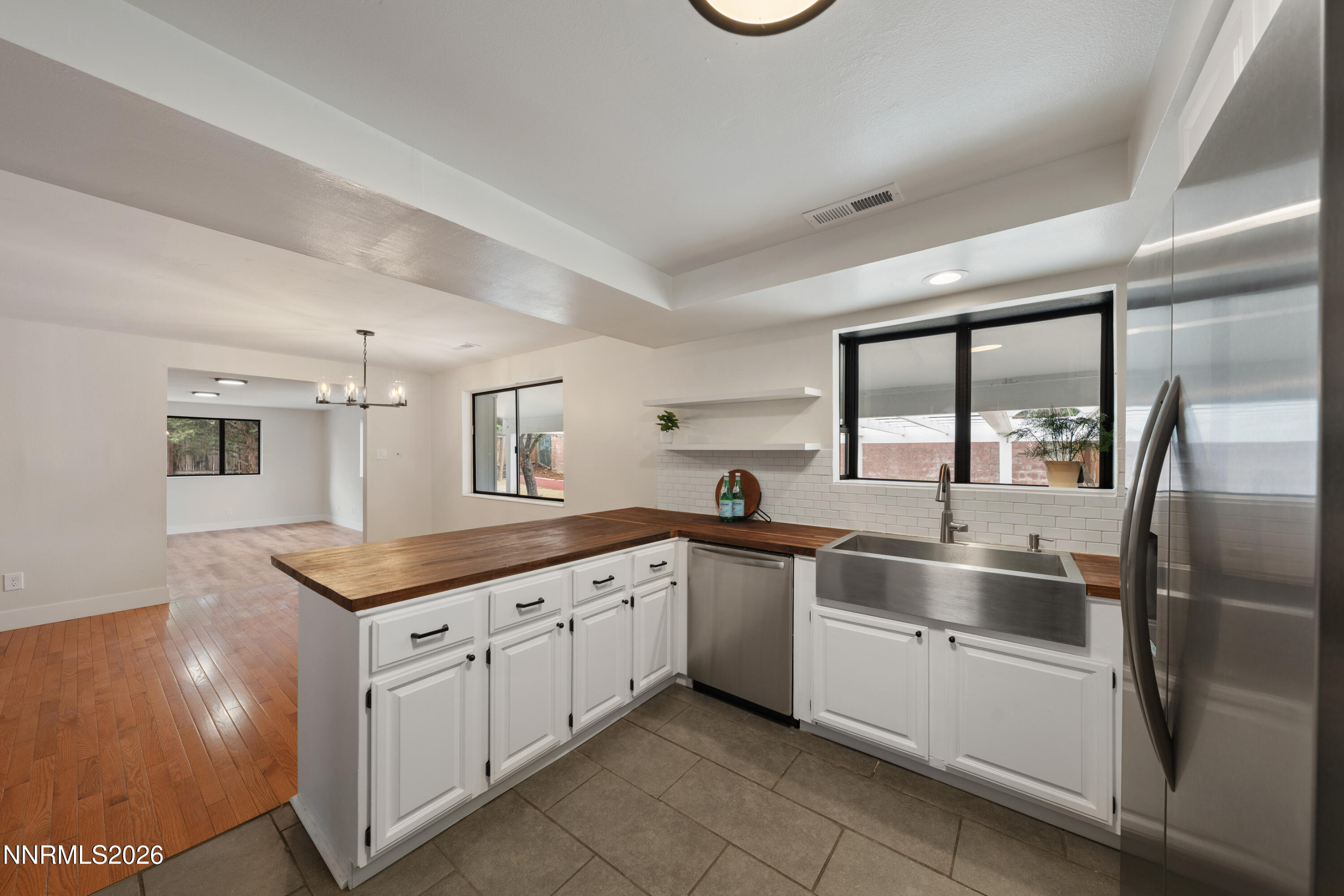 900 Coral Way Property Photo 12