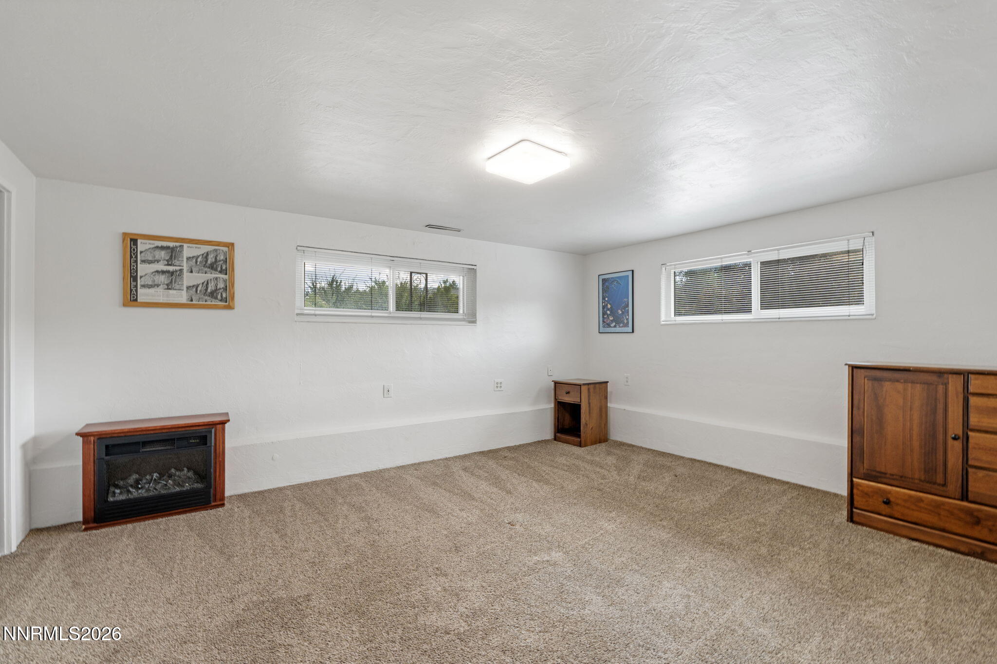 2490 W Moana Lane Property Photo 33