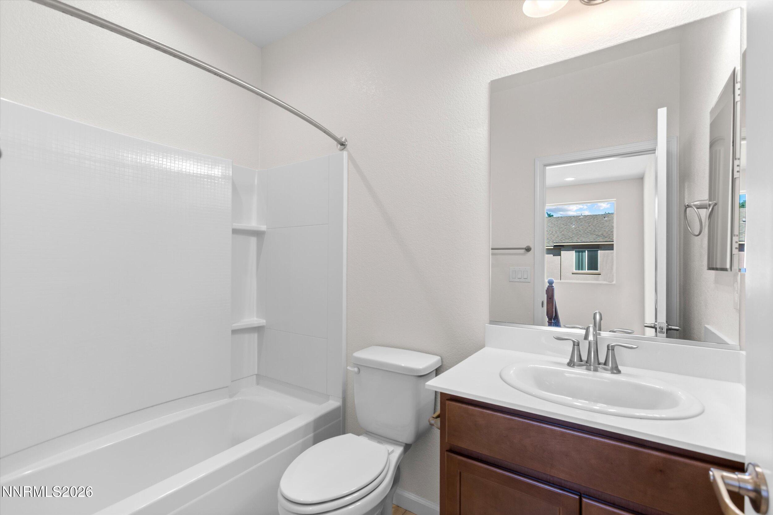 1009 Middle Gate Road Property Photo 16