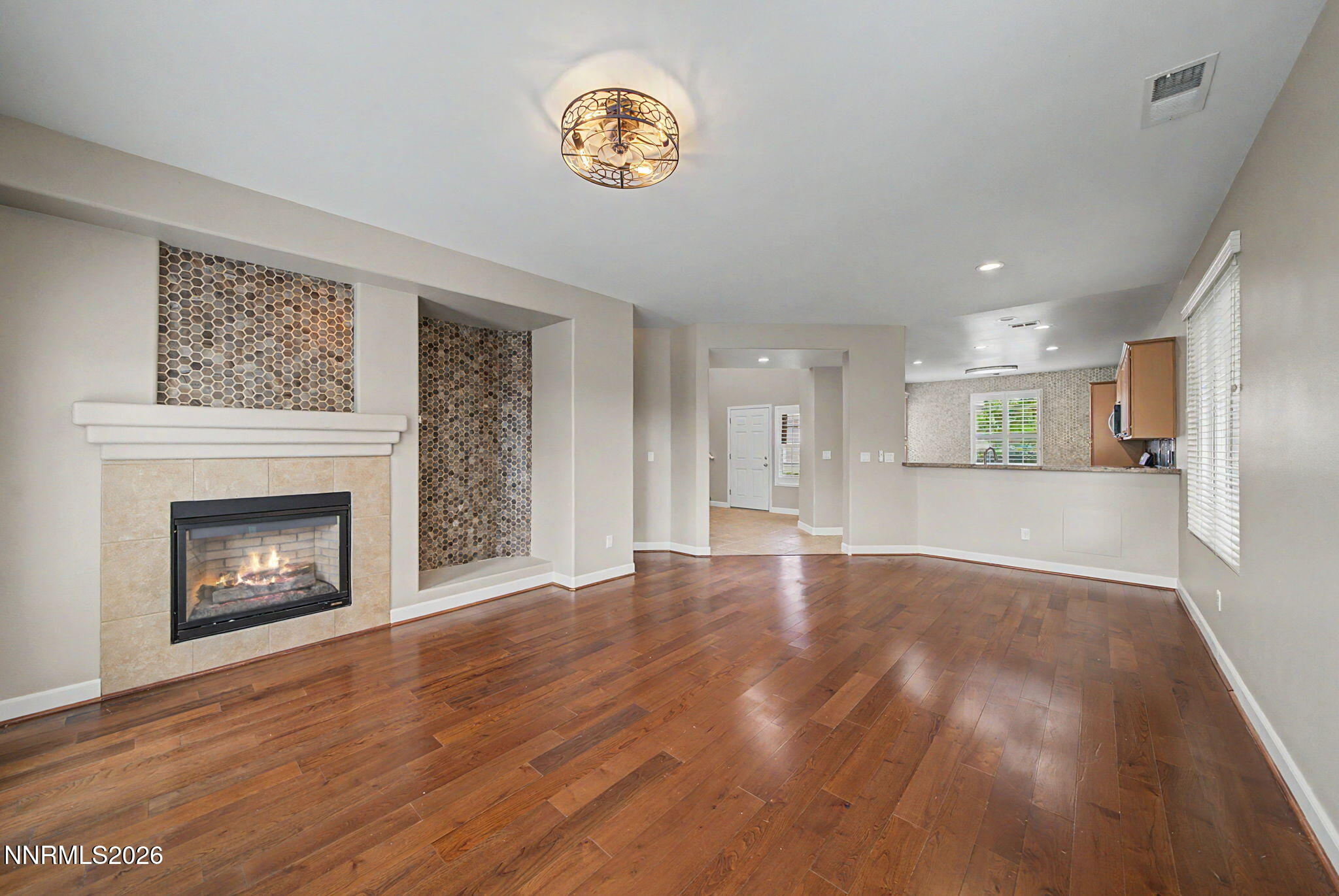 10490 Chadwell Drive Property Photo 4