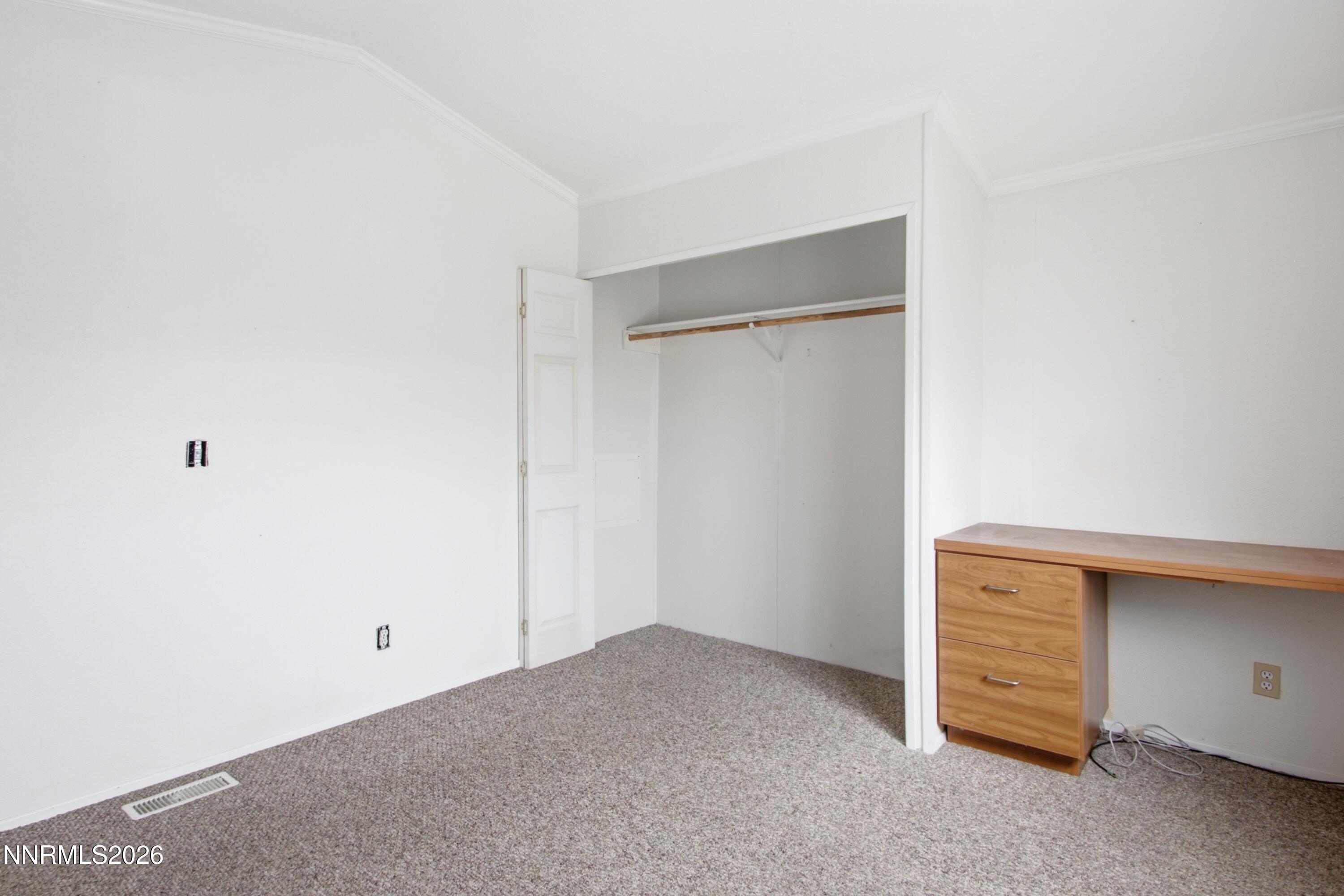 302 W Cottonwood Drive Property Photo 10