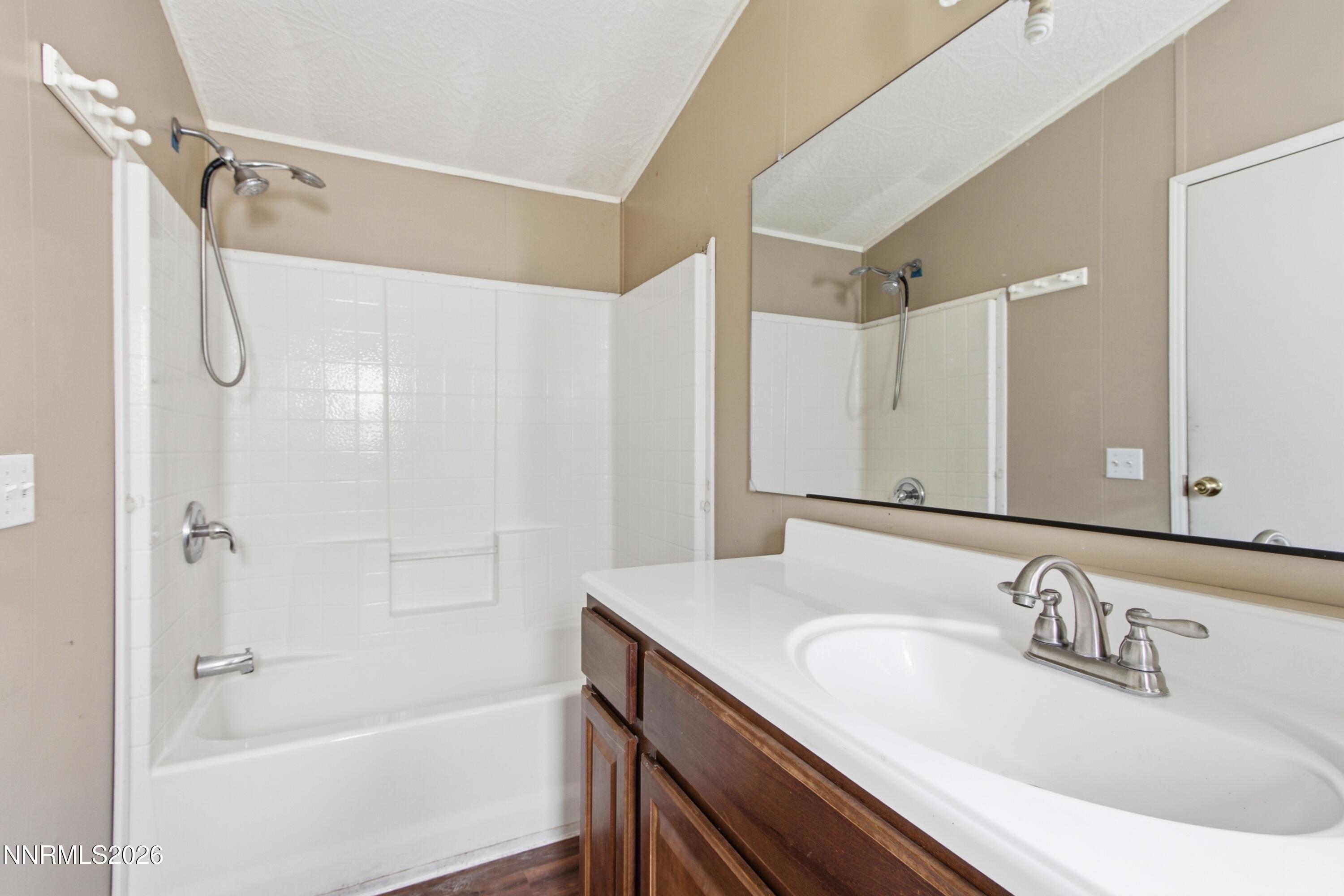 302 W Cottonwood Drive Property Photo 16