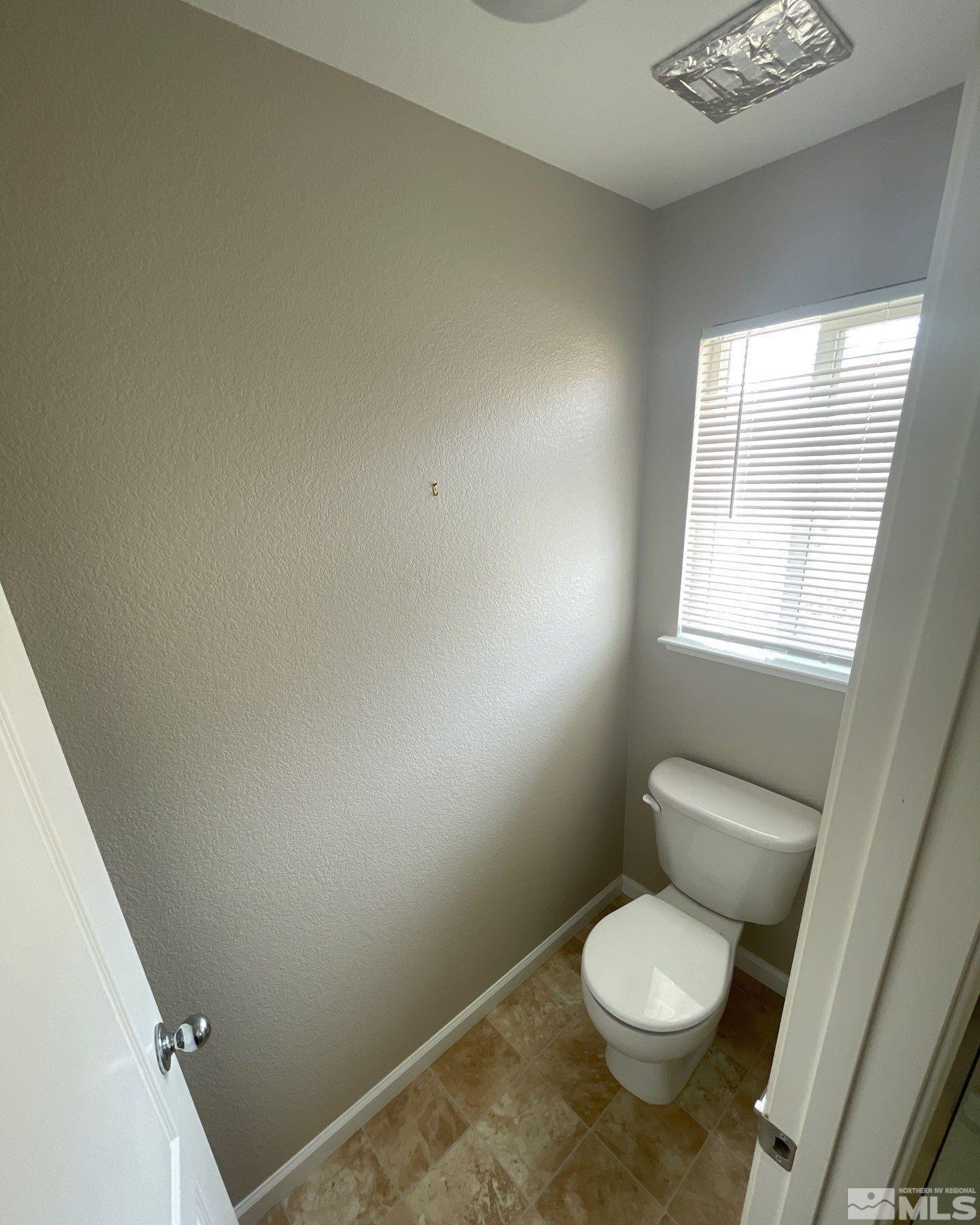 7445 Hunter Glen Drive Property Photo 7