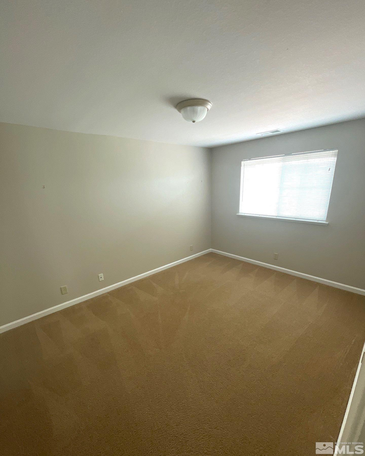 7445 Hunter Glen Drive Property Photo 11