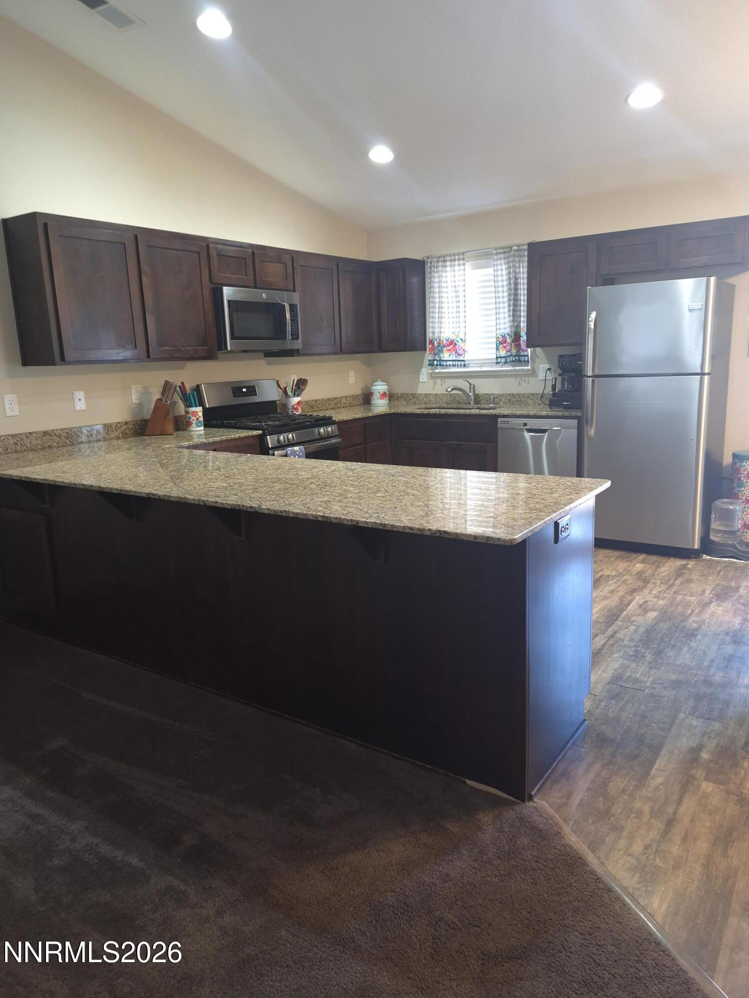 1247 Deerfield Drive Property Photo 15