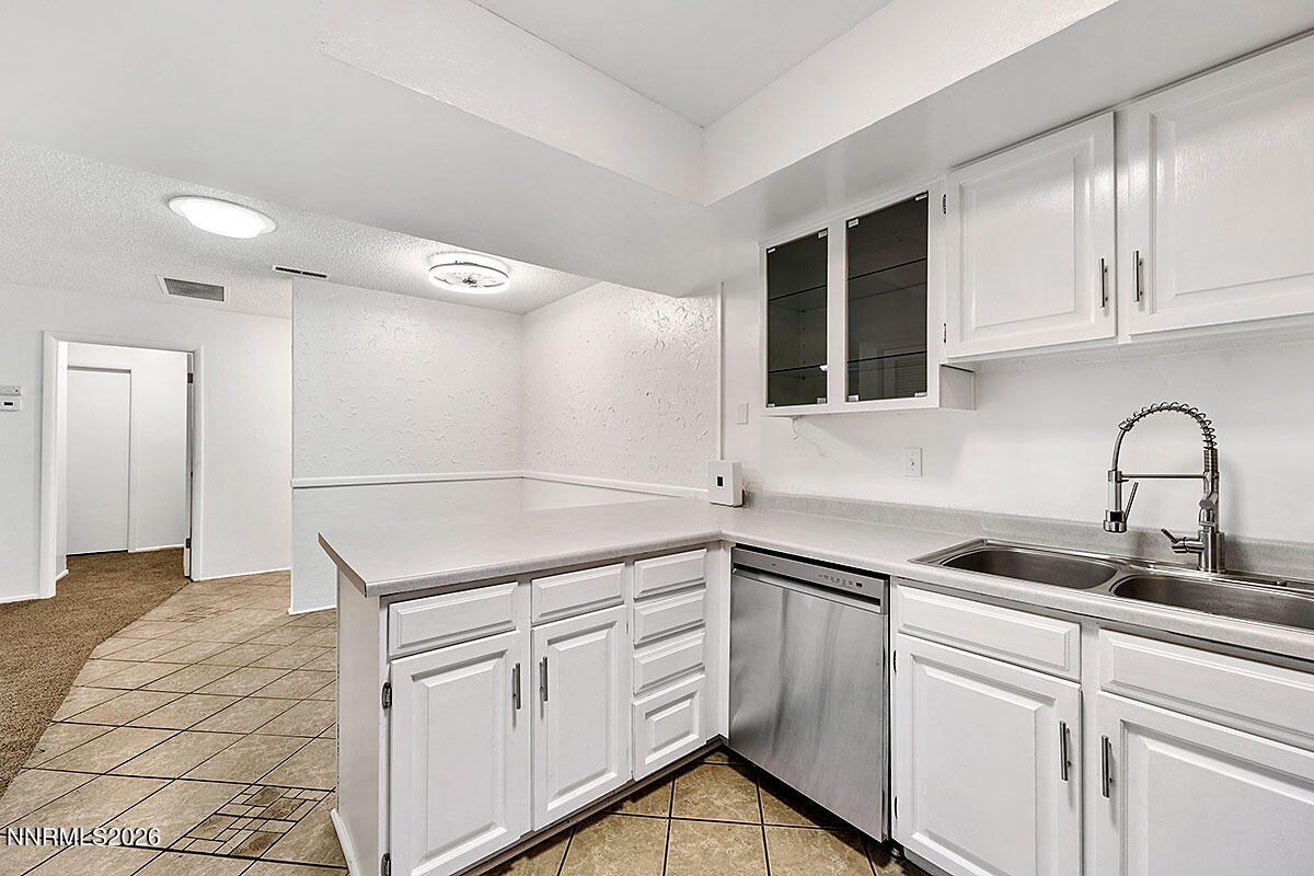 2300 Dickerson Road Apt 22 Property Photo 11