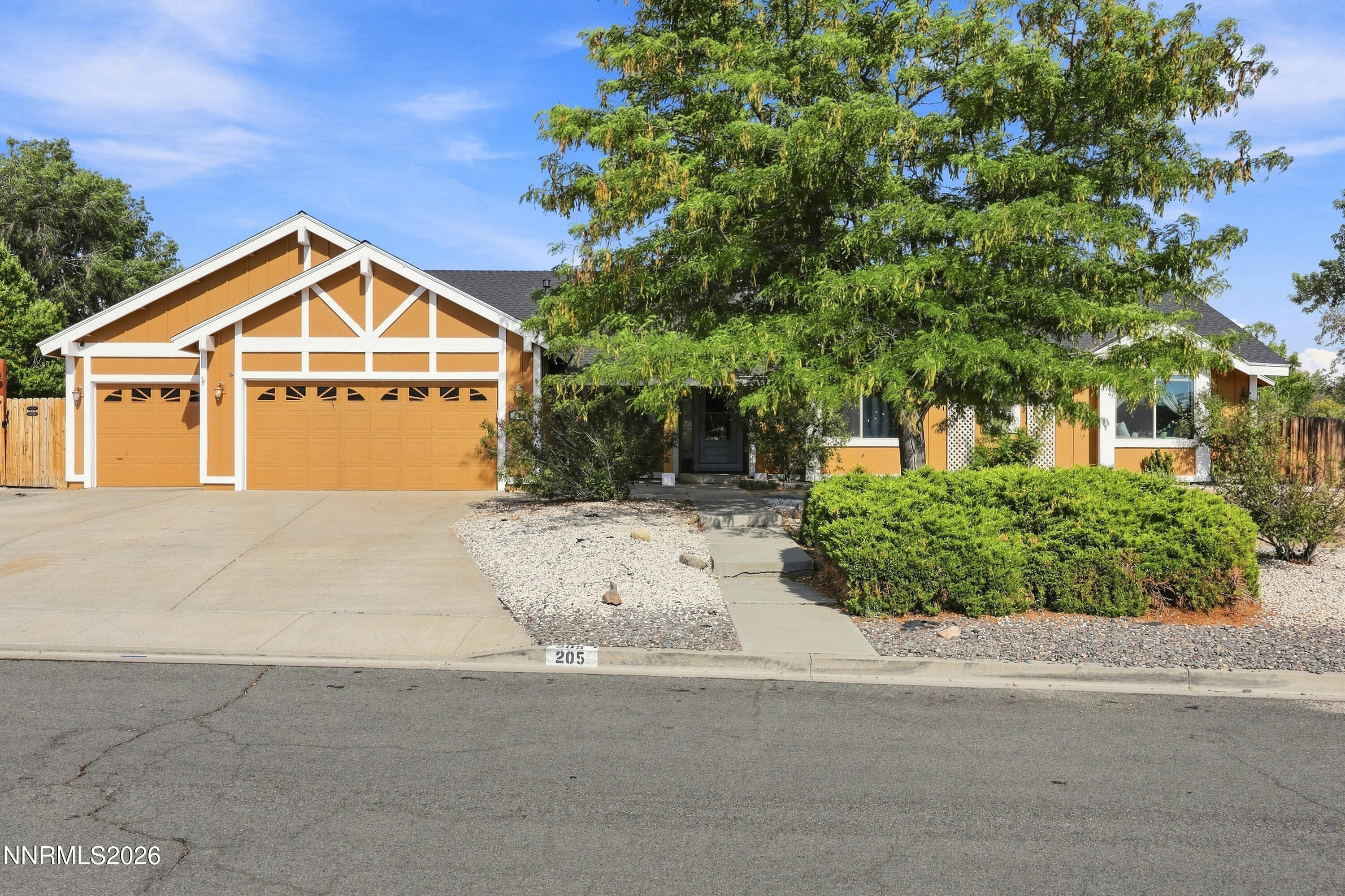 205 Bridle Path Terrace Property Photo 1