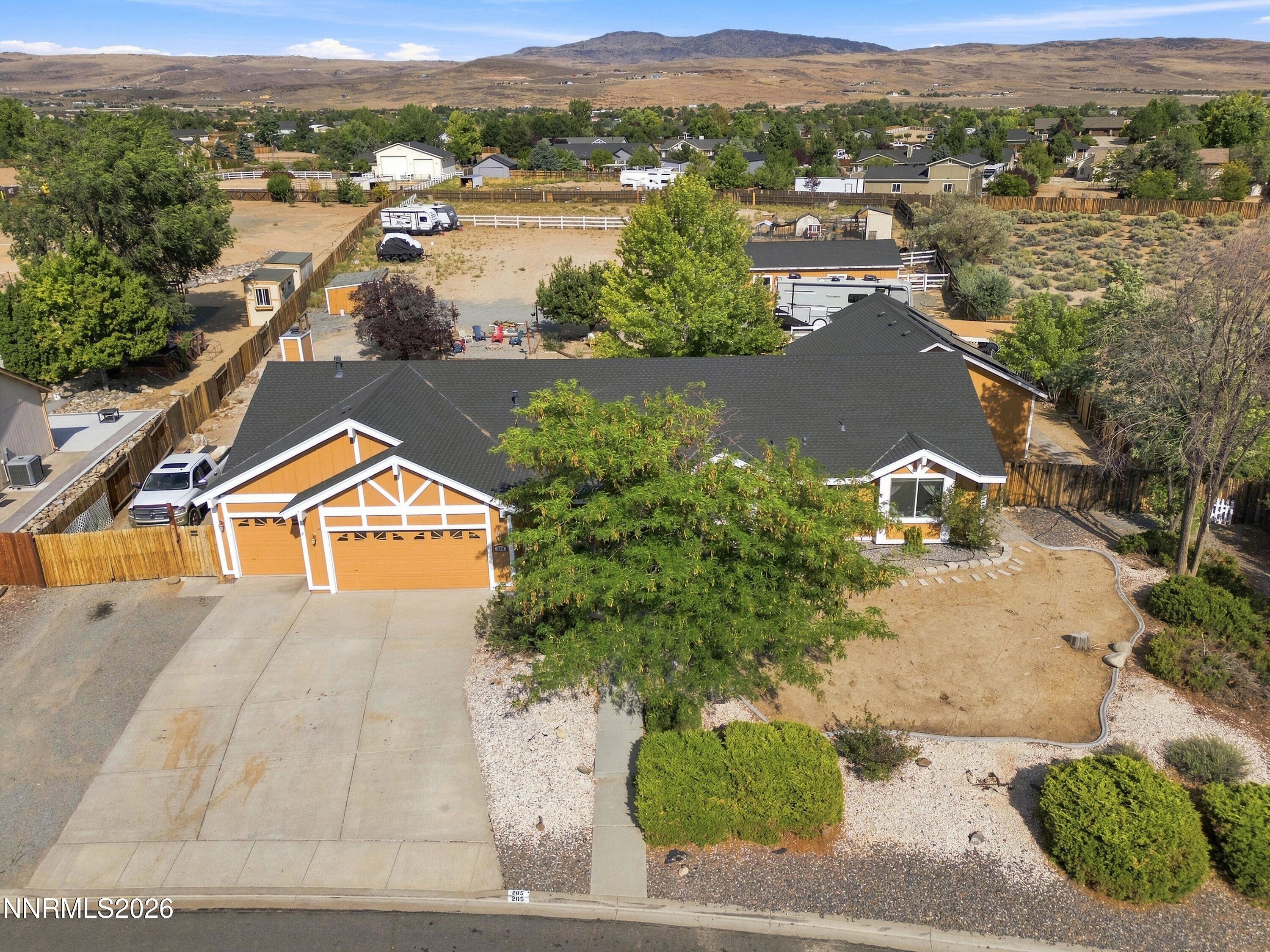 205 Bridle Path Terrace Property Photo 2