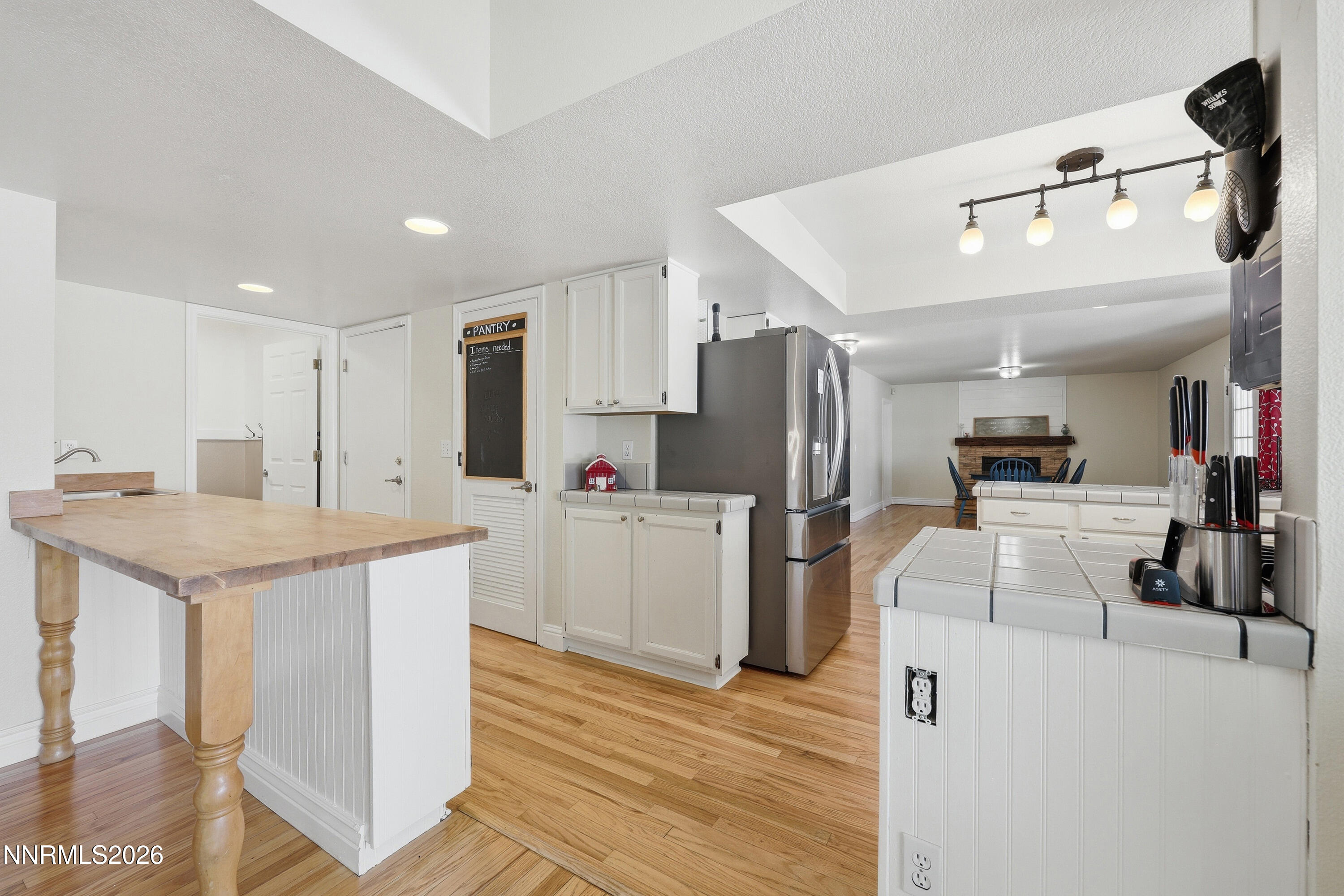 205 Bridle Path Terrace Property Photo 8