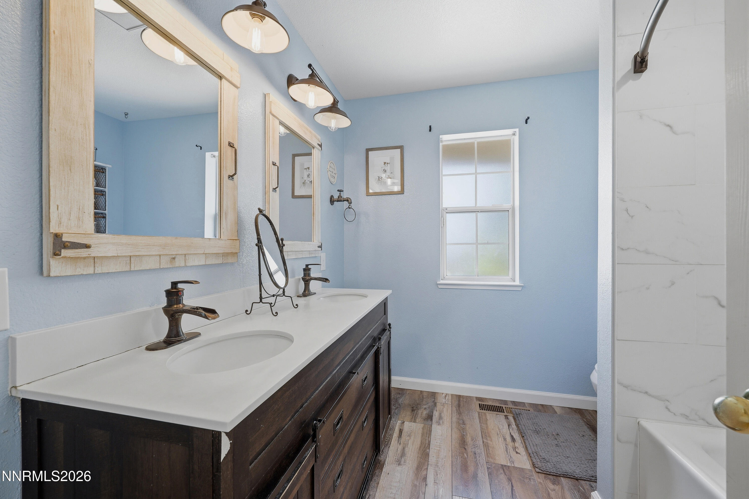 205 Bridle Path Terrace Property Photo 17