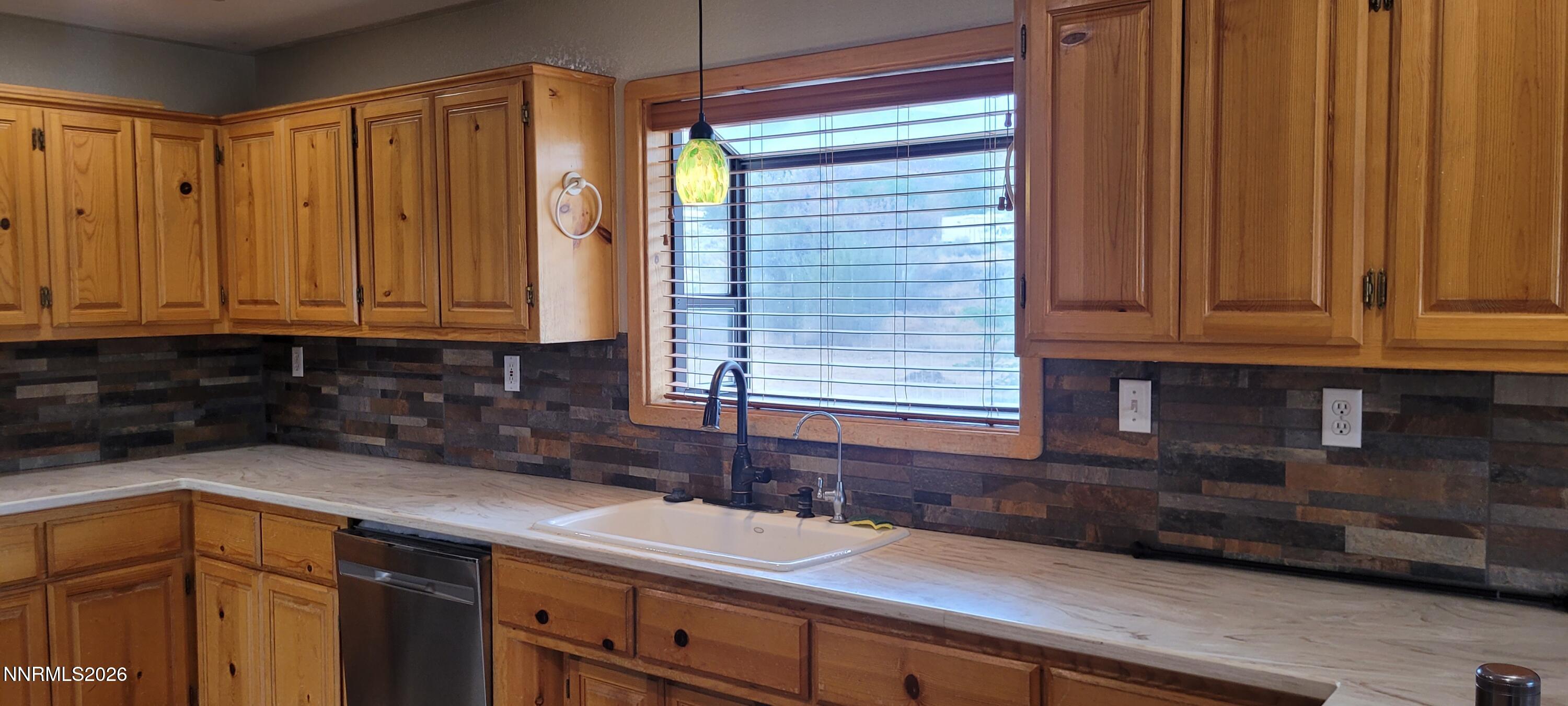 11 Lower Colony Road Property Photo 6