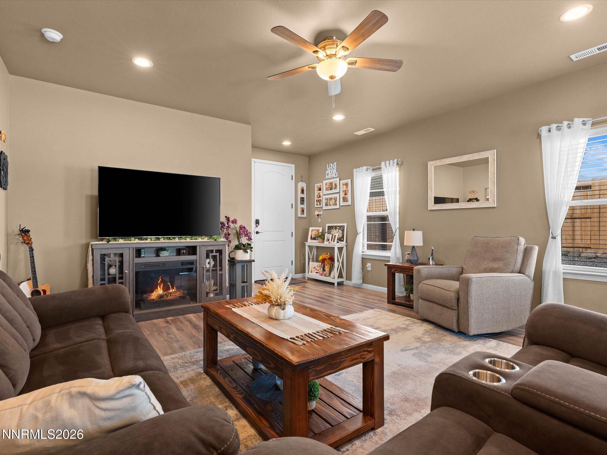 1323 Serenity Circle Property Photo 7