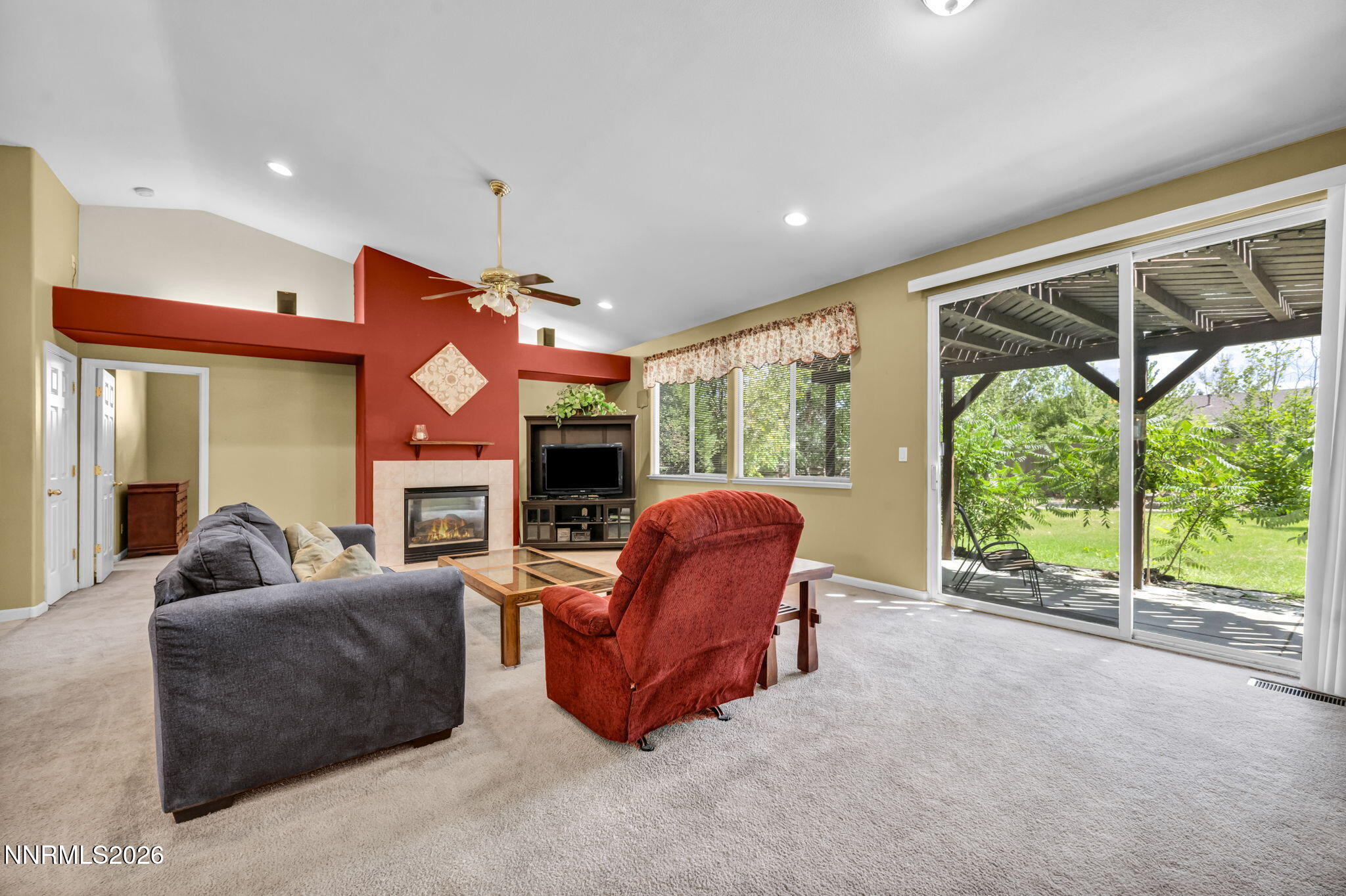330 Sparrow Hawk Drive Property Photo 11