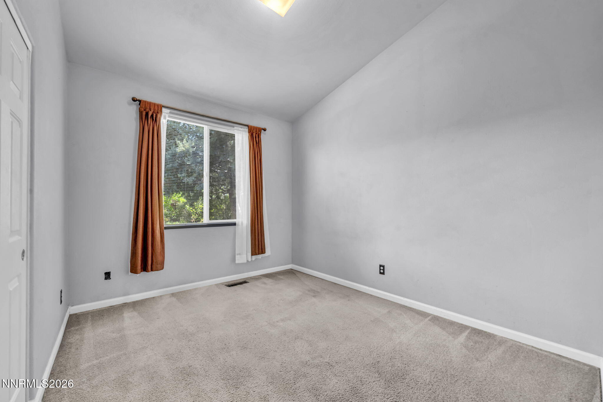 330 Sparrow Hawk Drive Property Photo 17