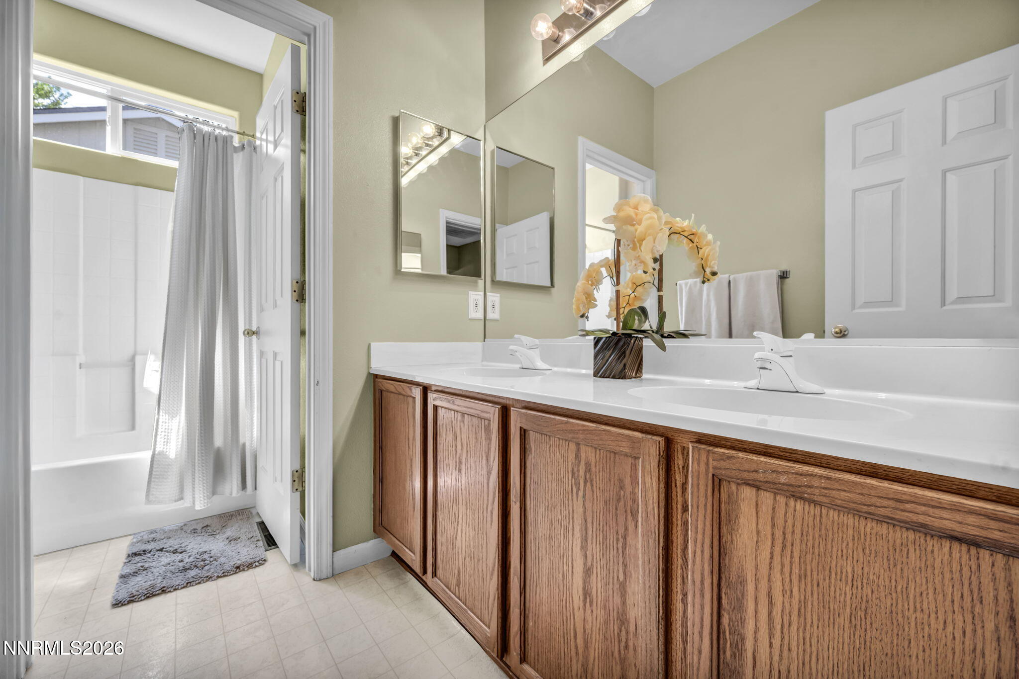330 Sparrow Hawk Drive Property Photo 18