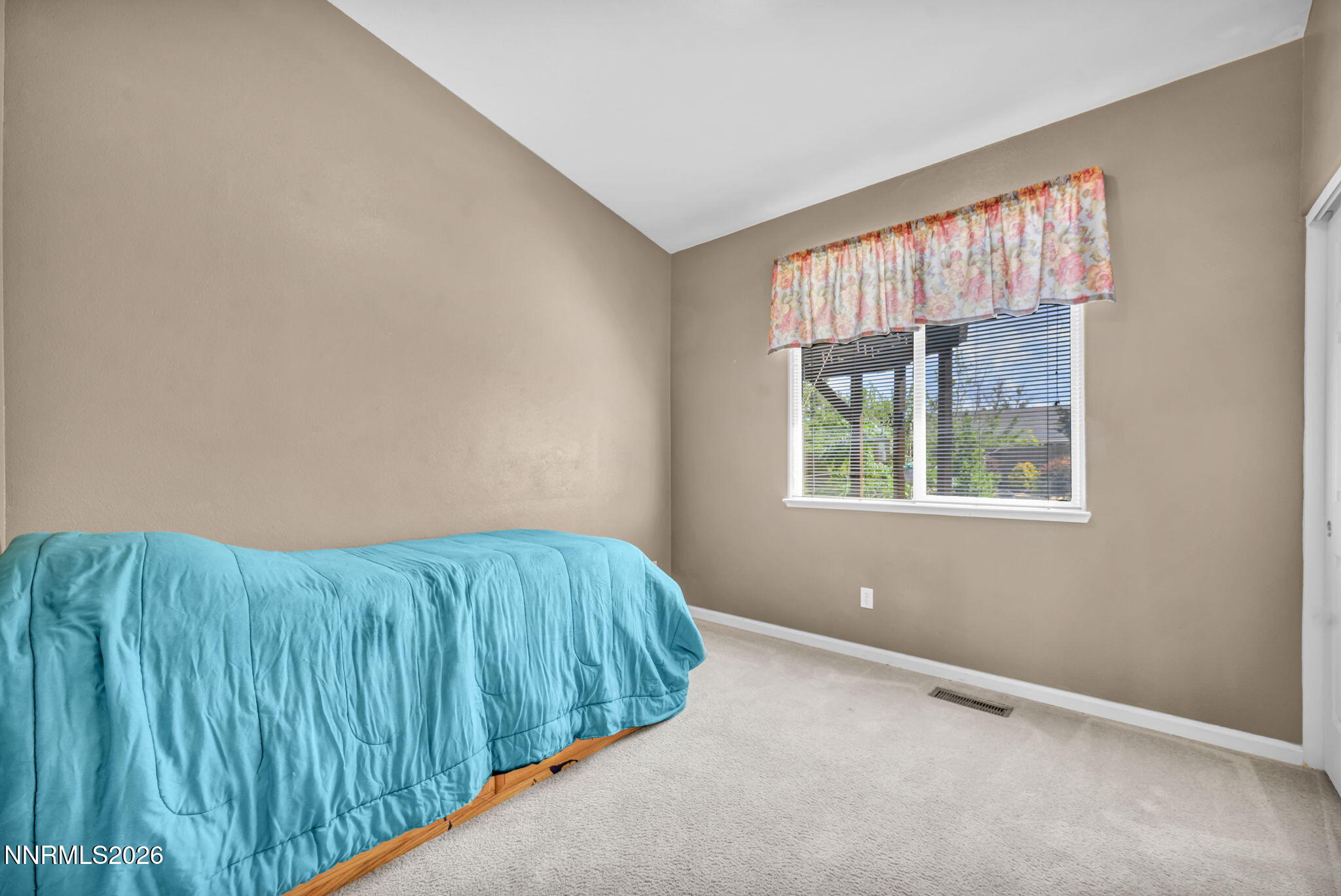 330 Sparrow Hawk Drive Property Photo 27