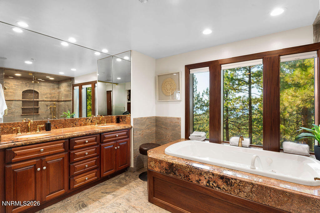 695 Lakeview Drive Property Photo 34