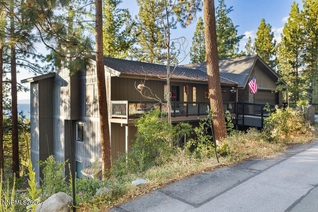 695 Lakeview Drive Property Photo 54