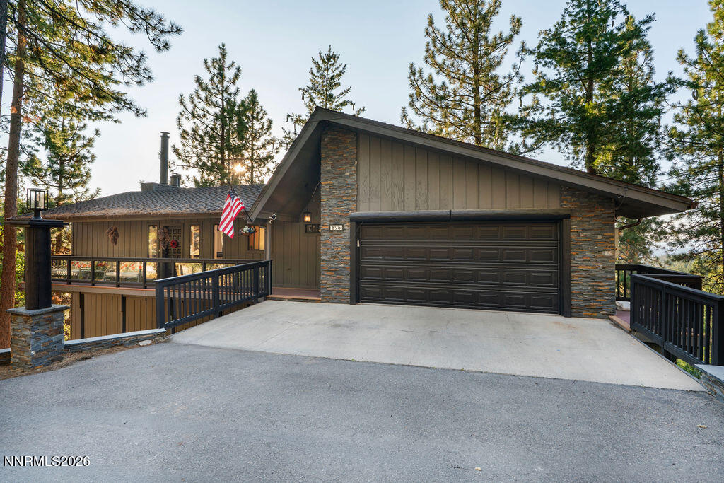 695 Lakeview Drive Property Photo 55