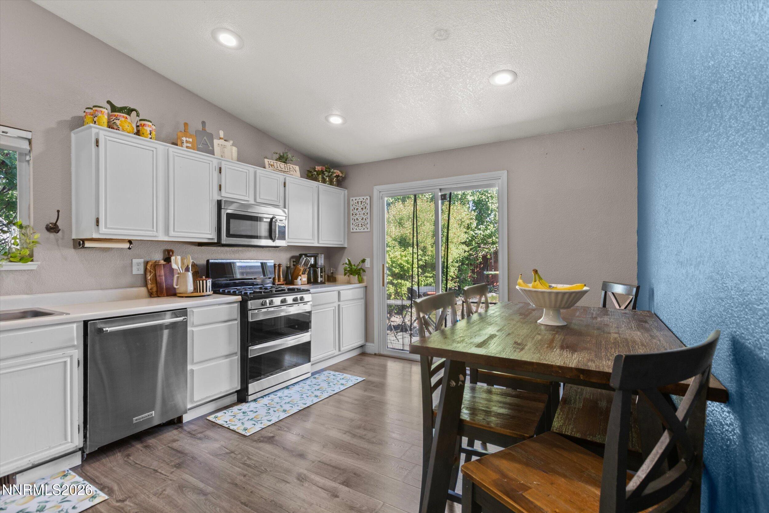 5485 Trapper Court Property Photo 6