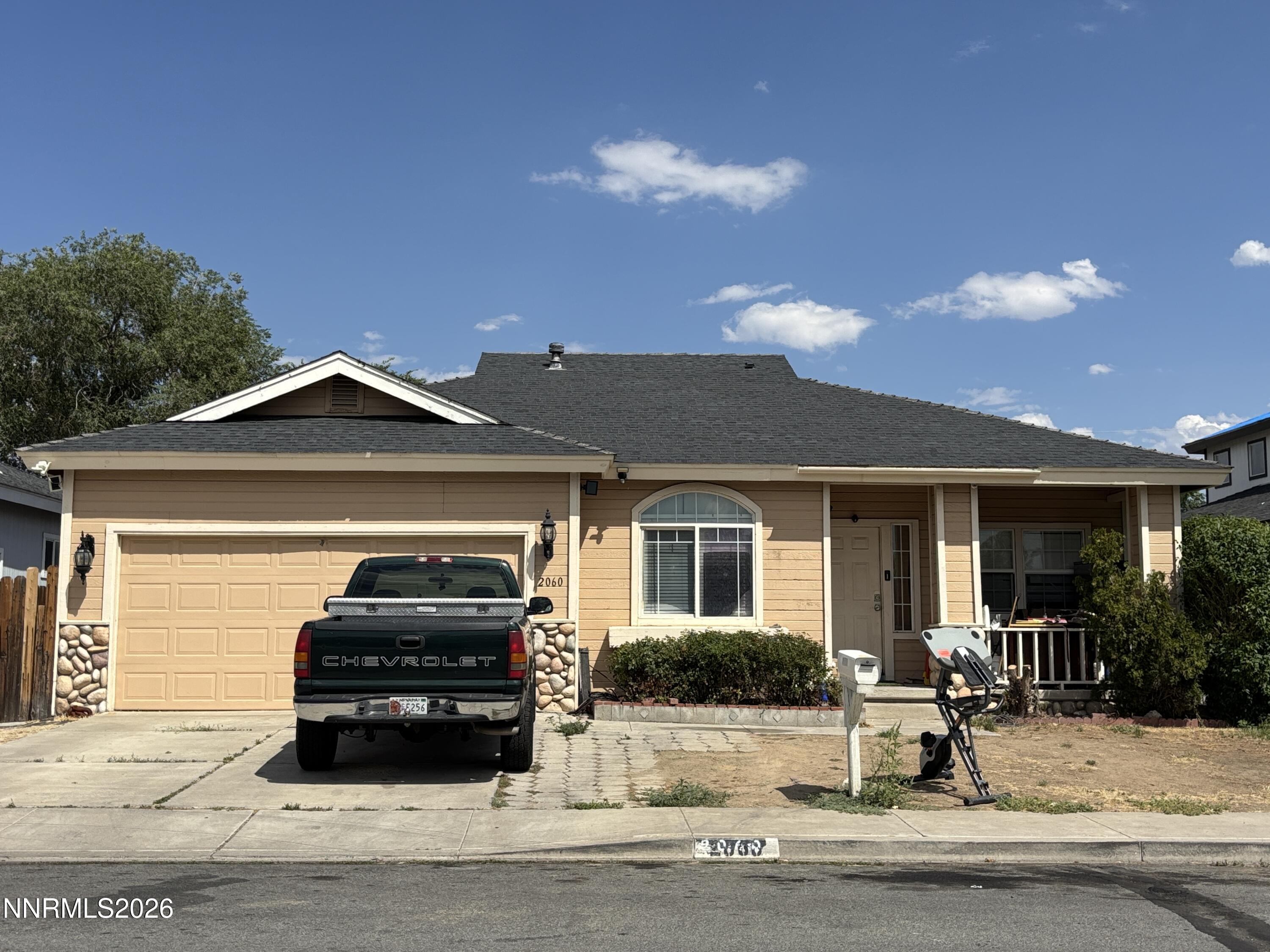 2060 S Mackenzie Circle Property Photo 1